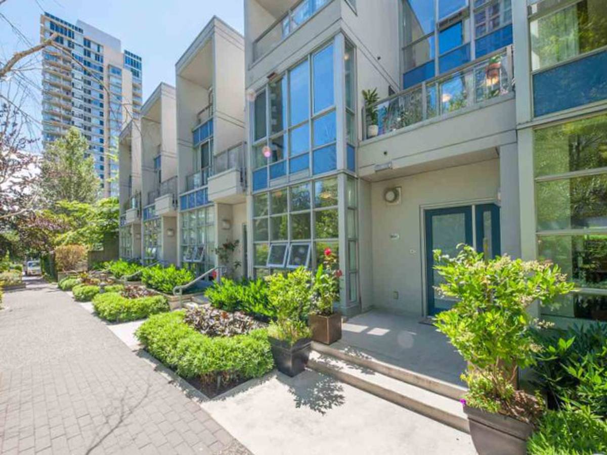 Strathmore Mews 1420 Strathmore Mews Apartments for Rent Vancouver