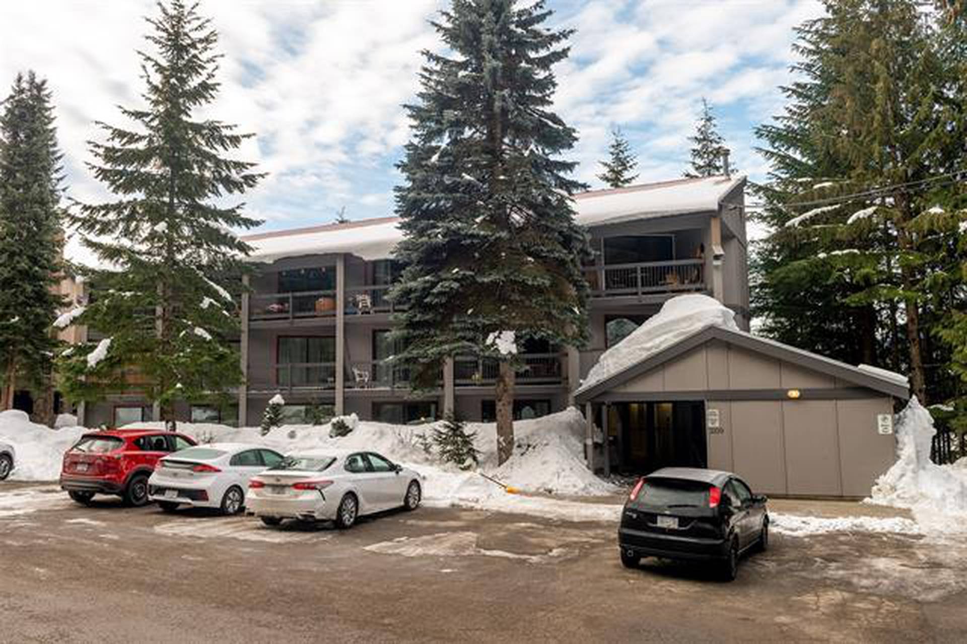 Highland Annex Whistler, BC 2109 Whistler Road liv.rent