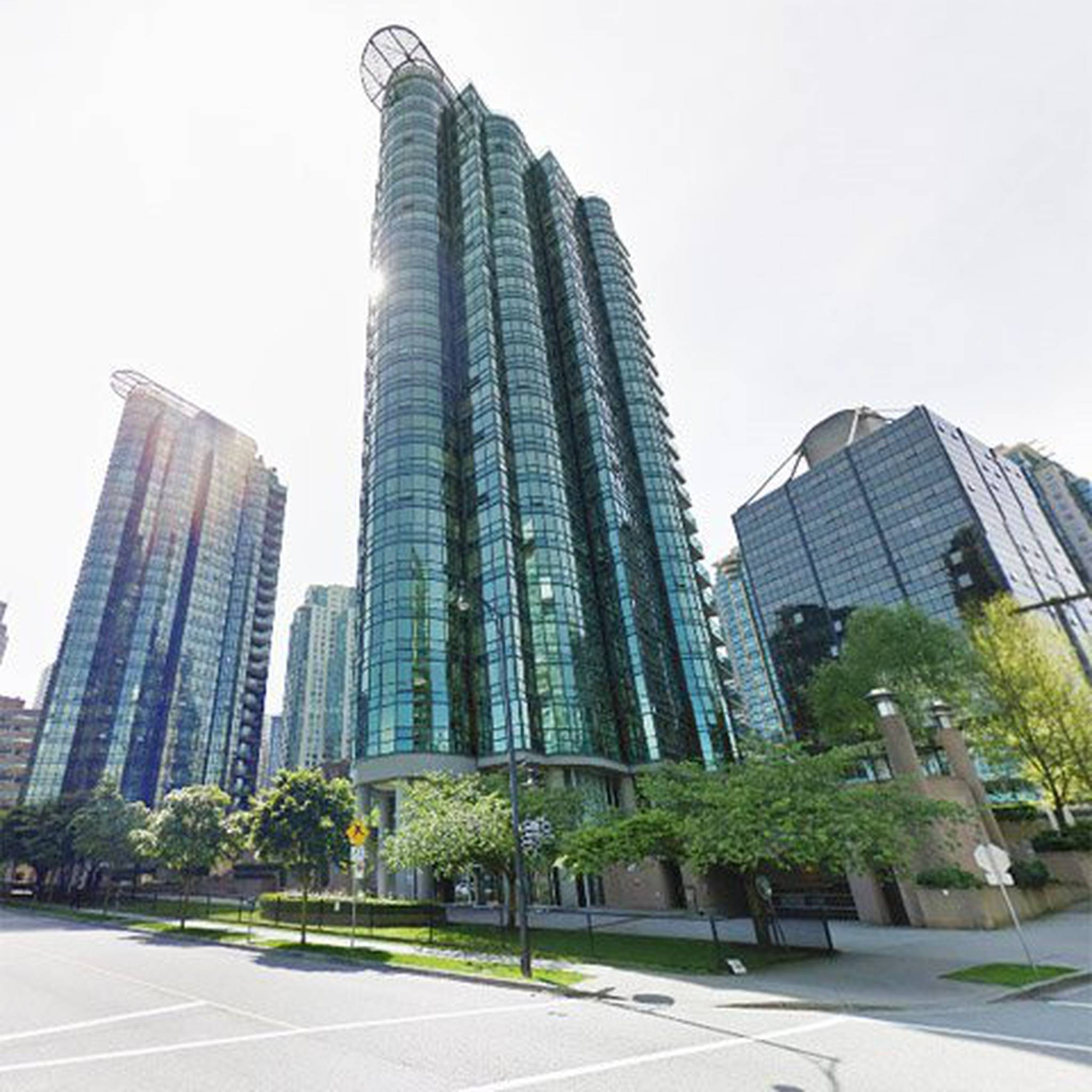 588 Broughton St, Vancouver, BC 1 Bedroom Apartment for Rent liv.rent