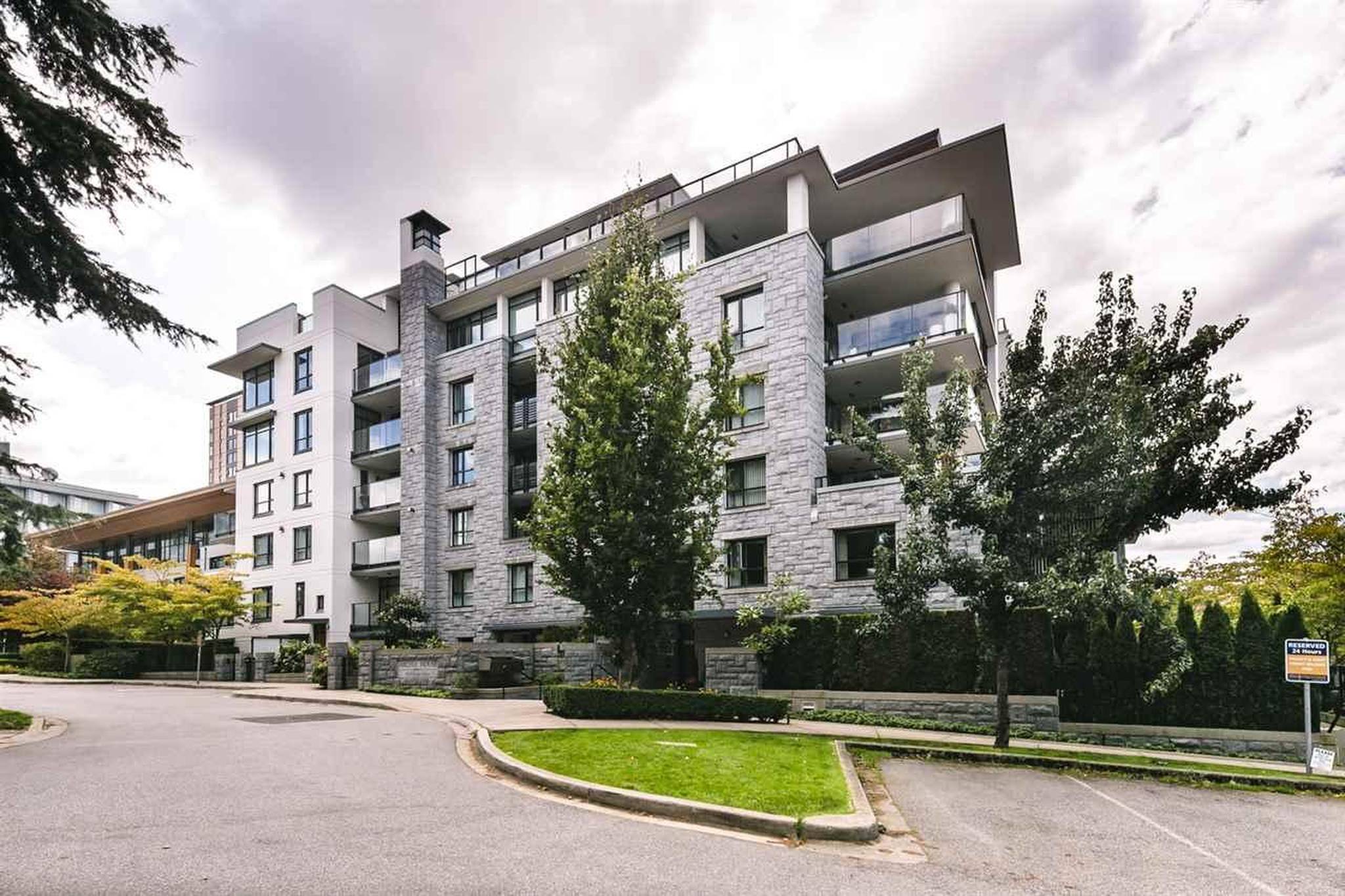 Coast 6063 Iona Drive Apartments for Rent Vancouver liv.rent