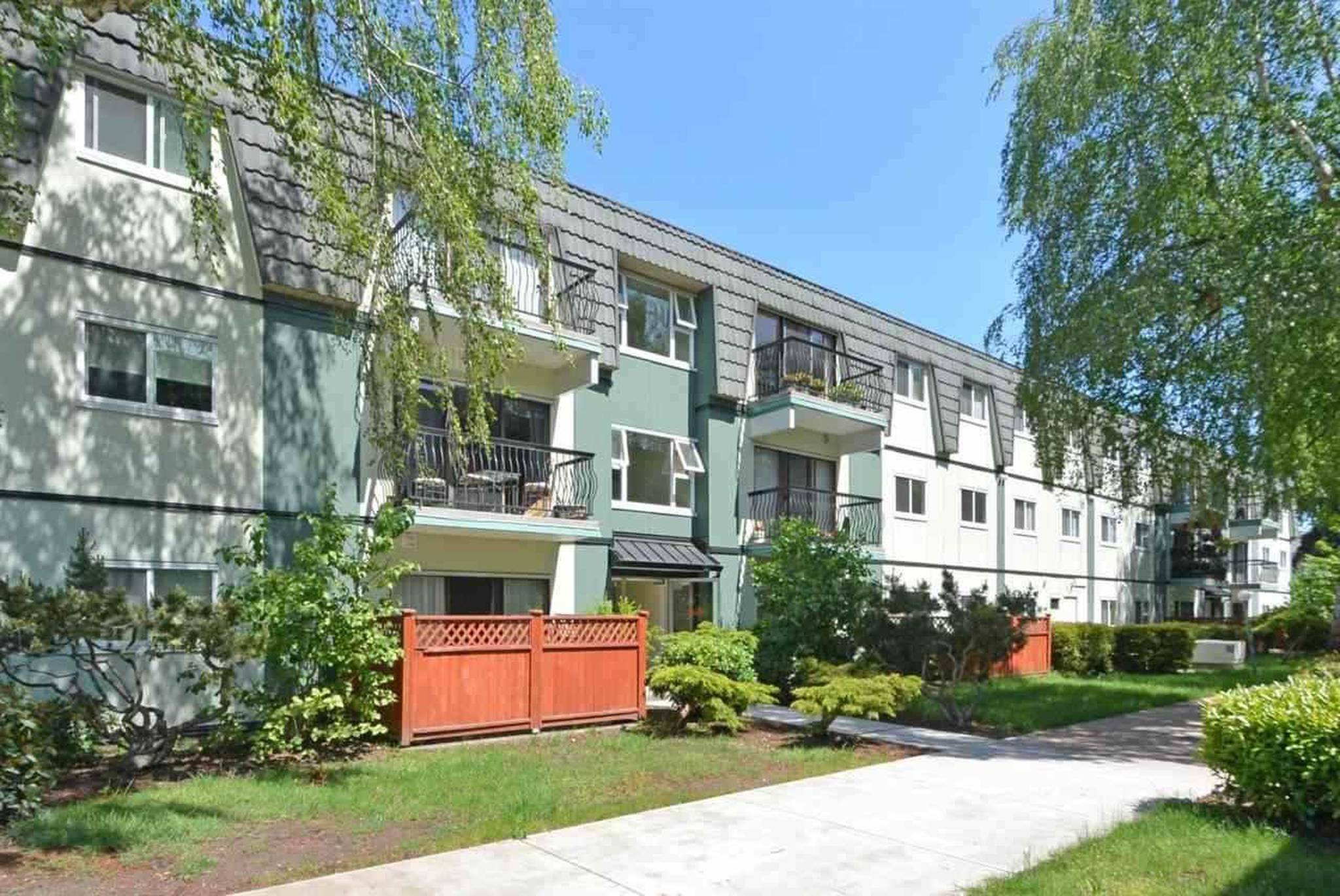 Mayfair Court Richmond, BC 8031 Ryan Road liv.rent