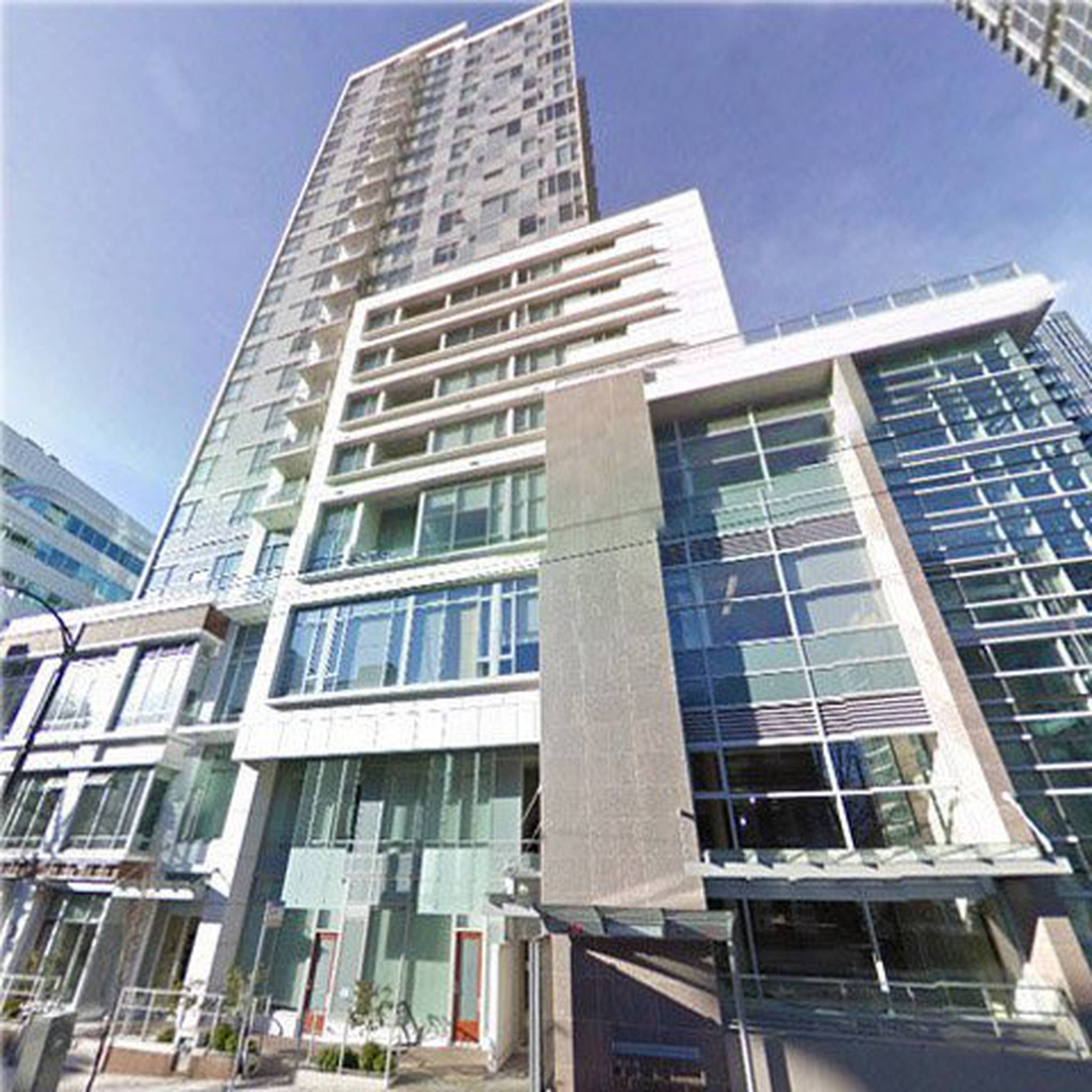 Raffles On Robson Vancouver, BC - 821 Cambie Street | liv.rent
