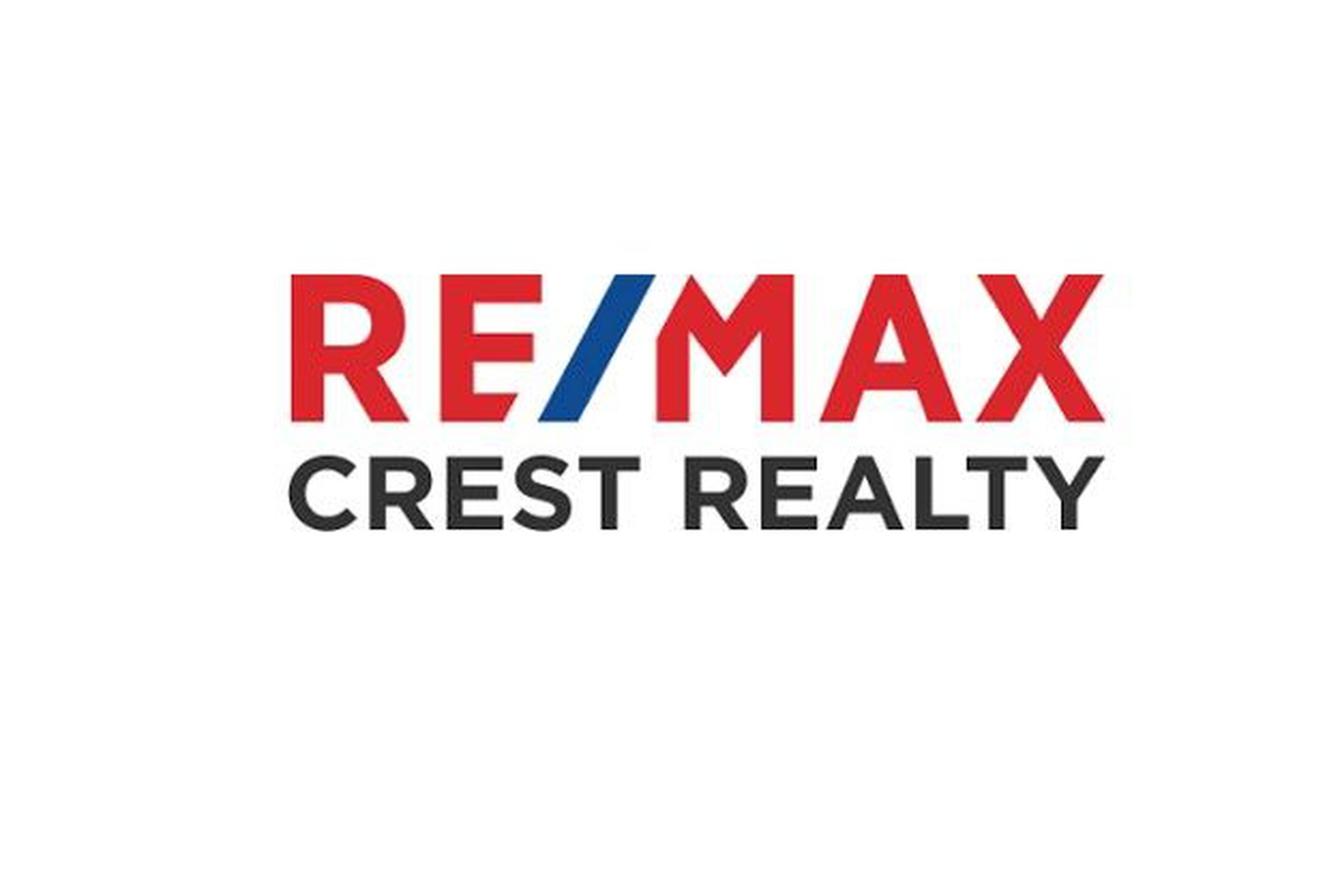 RE/MAX Crest Realty Logo