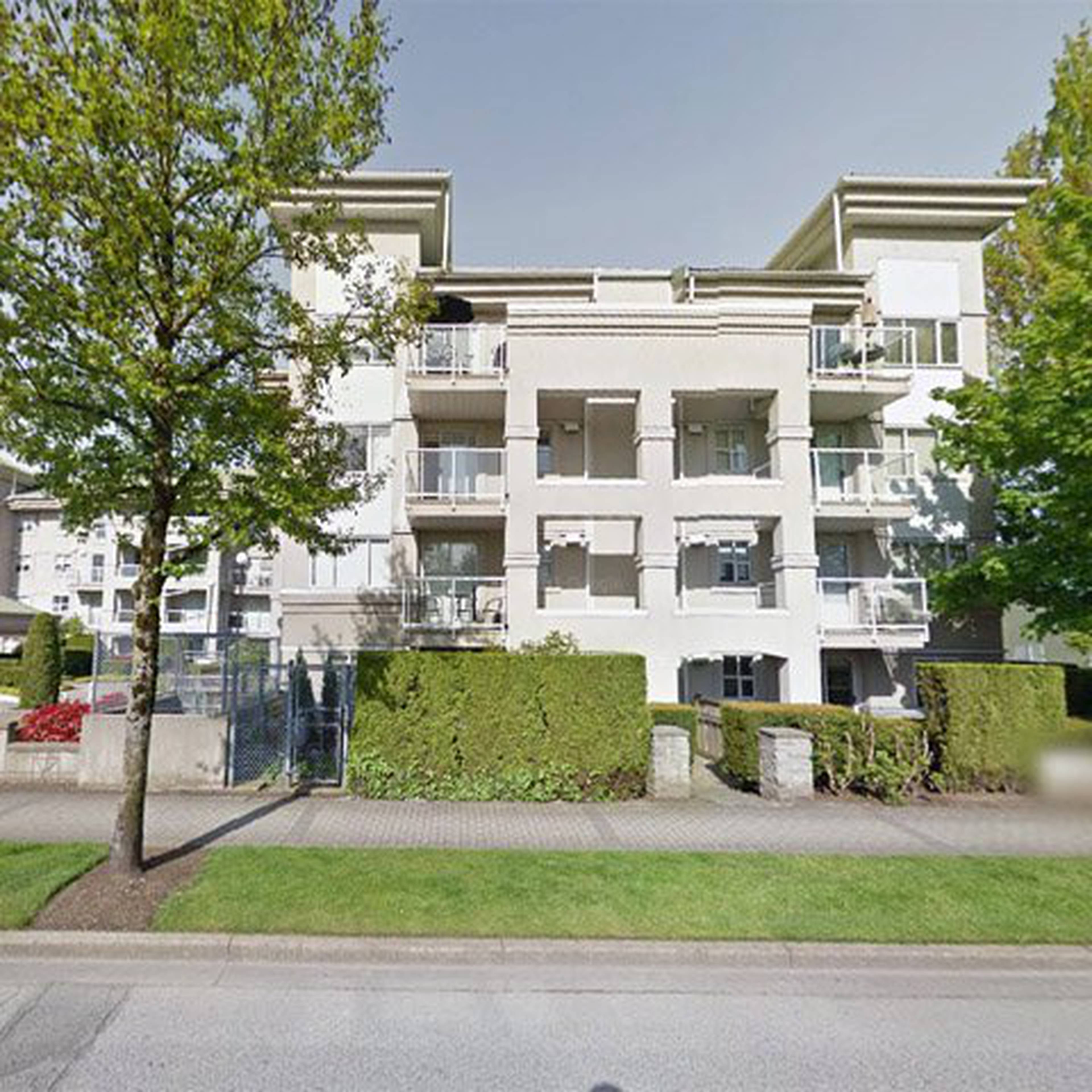Parkview Apartment Building
