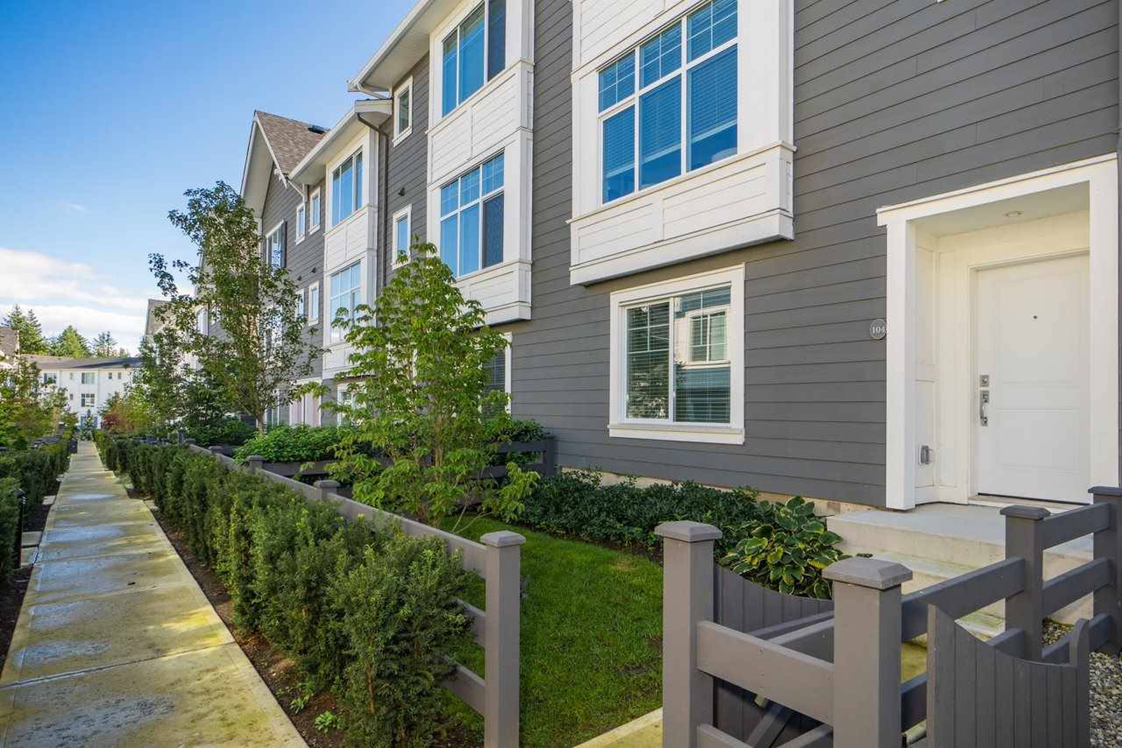 Old School 15268 28 Ave Apartments for Rent Surrey liv.rent