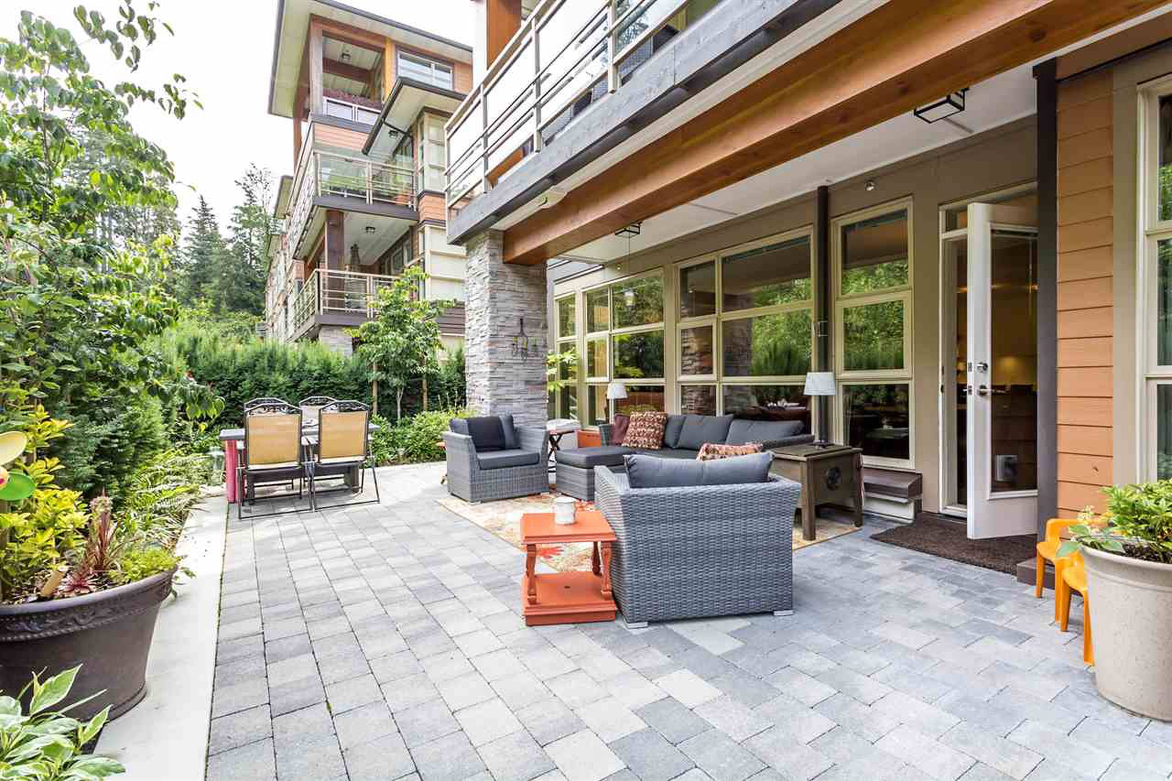 Destiny 2 Apartments for Rent 3602 Aldercrest Dr, North Vancouver