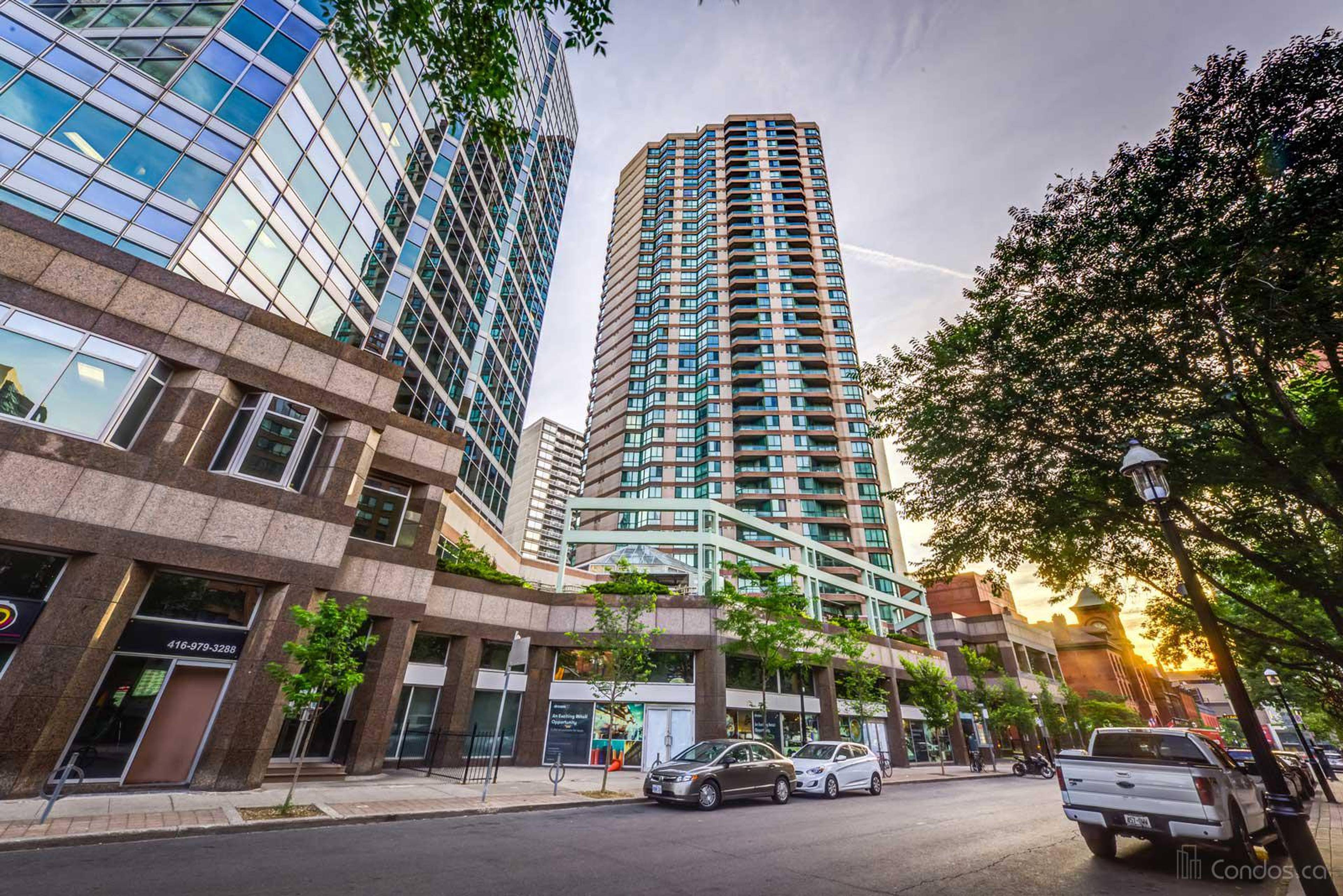 Minto Plaza Apartment Building