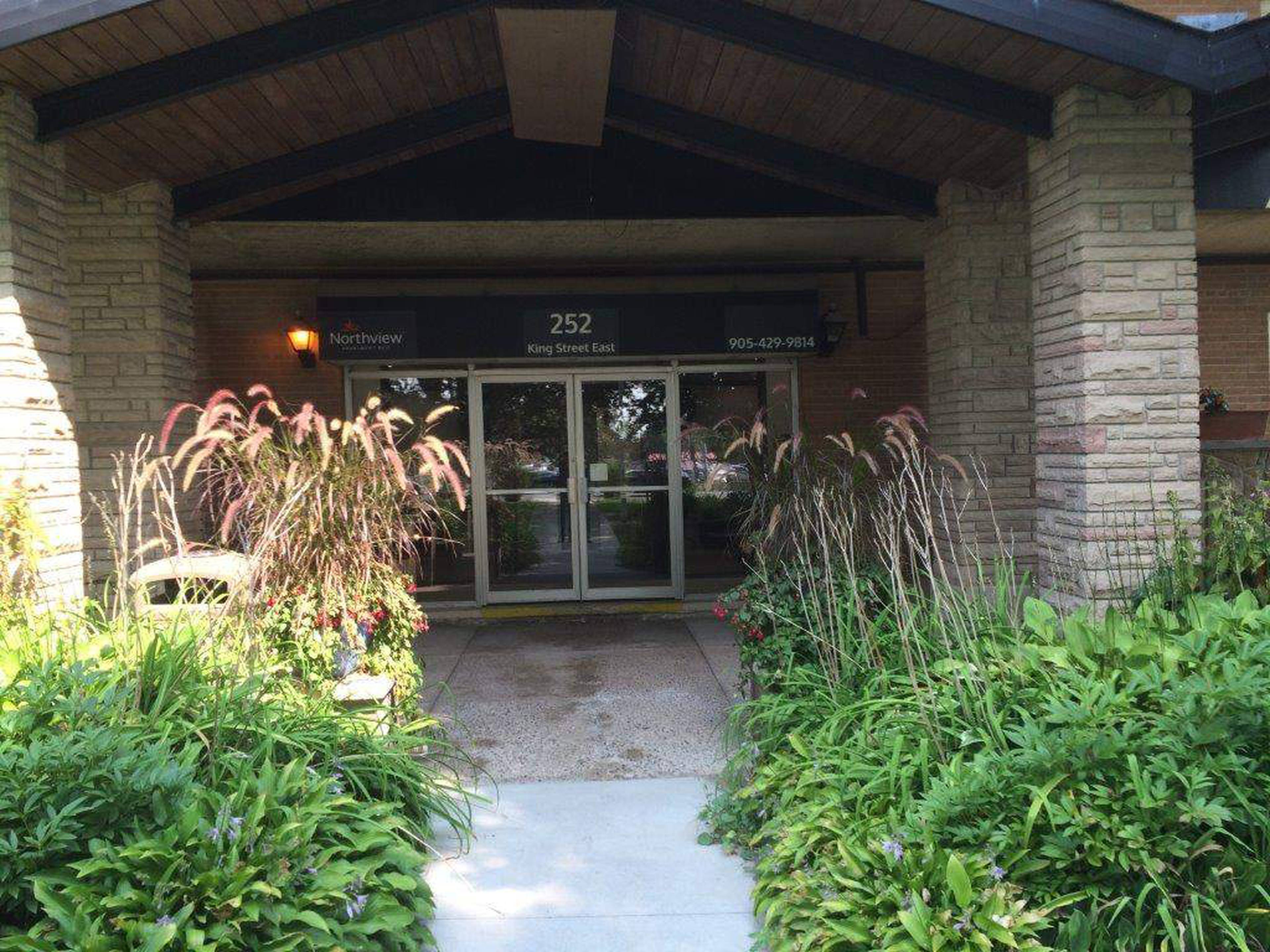 2 Bed, 1 Bath Waitlist 252 King St E, Bowmanville, ON 2 Bedroom