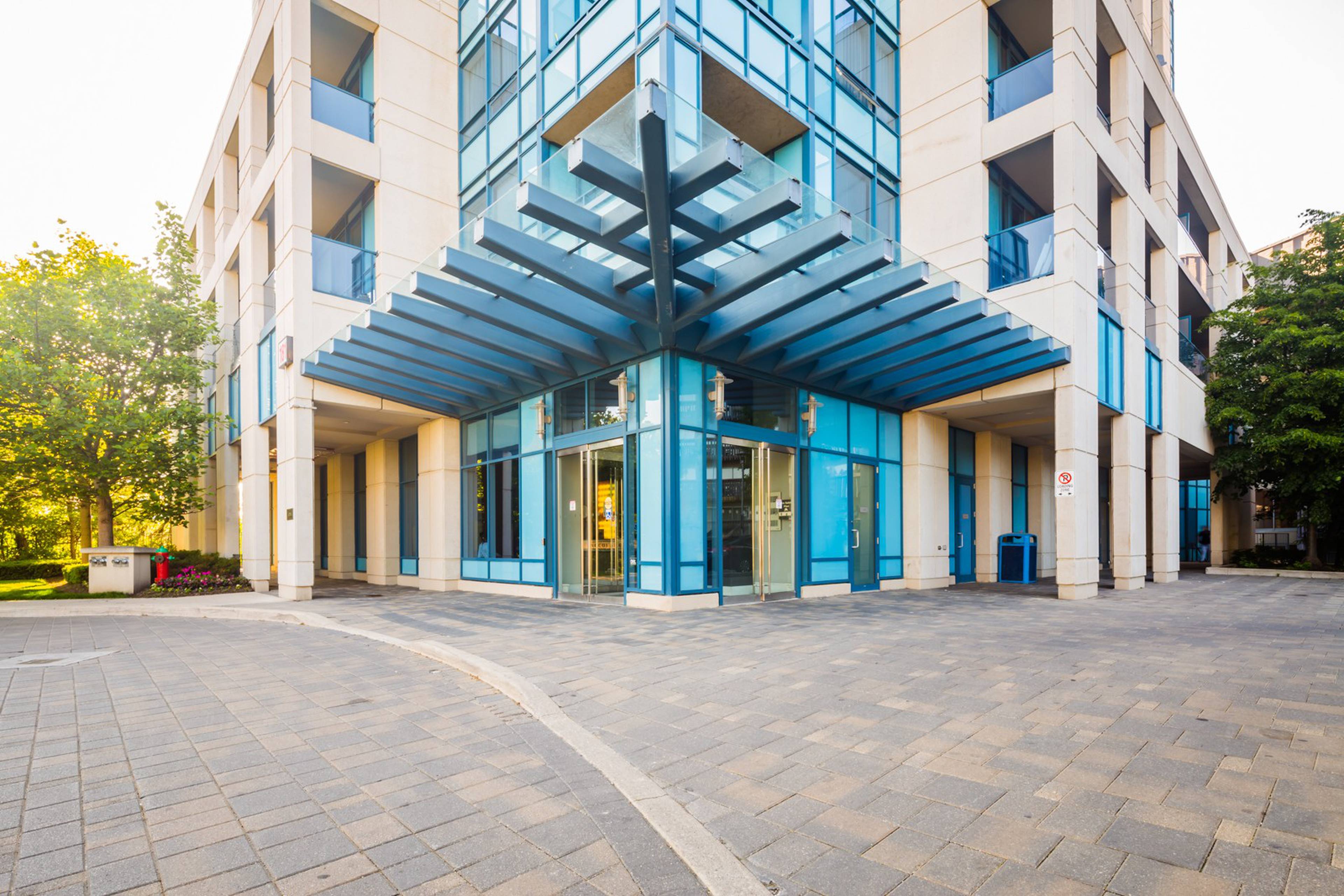 Accolade Apartments for Rent, 181 Wynford Dr, Toronto, ON - 3