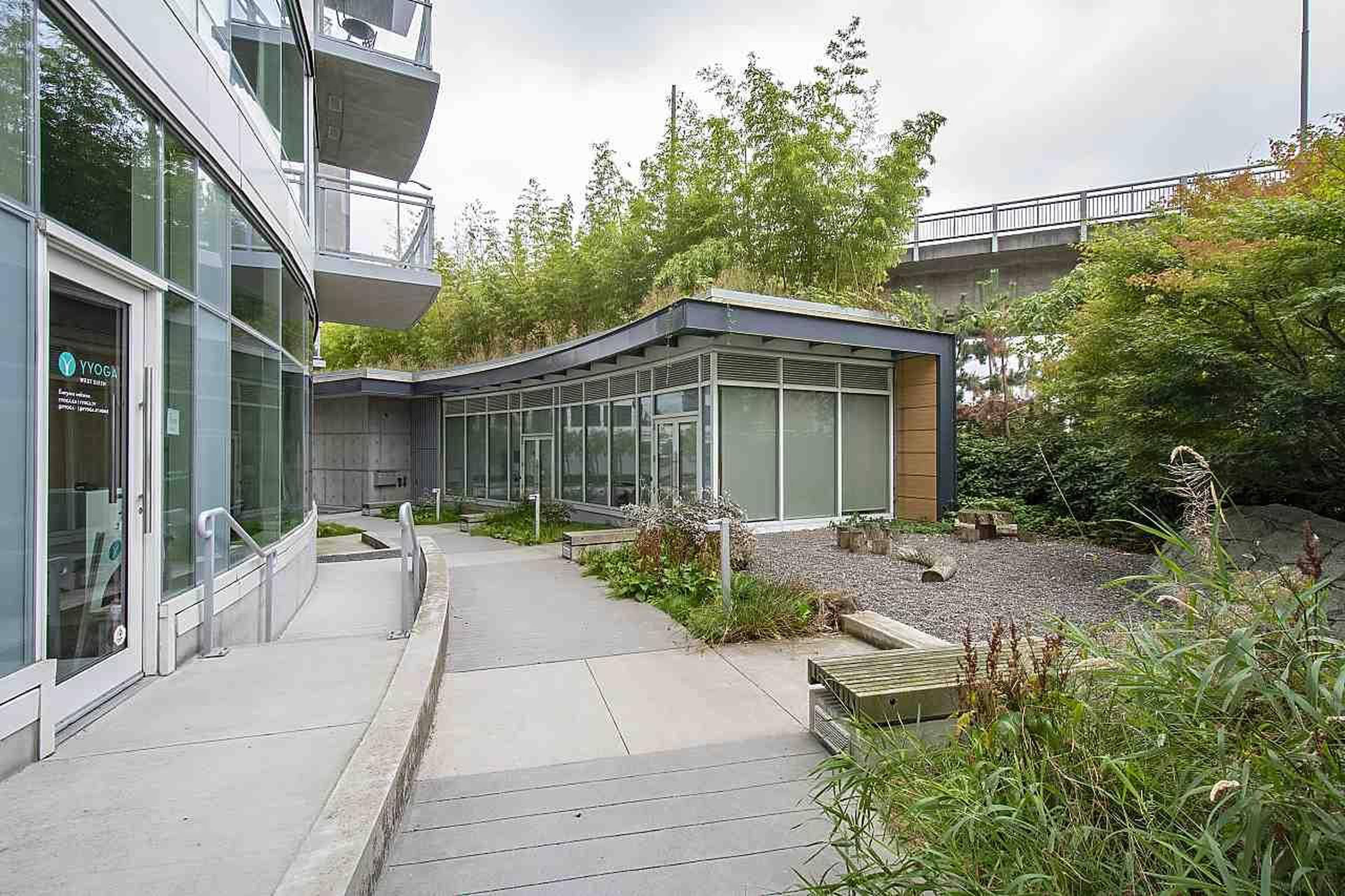 6th & Fir Apartments for Rent, 1565 W 6th Ave, Vancouver, BC - 3
