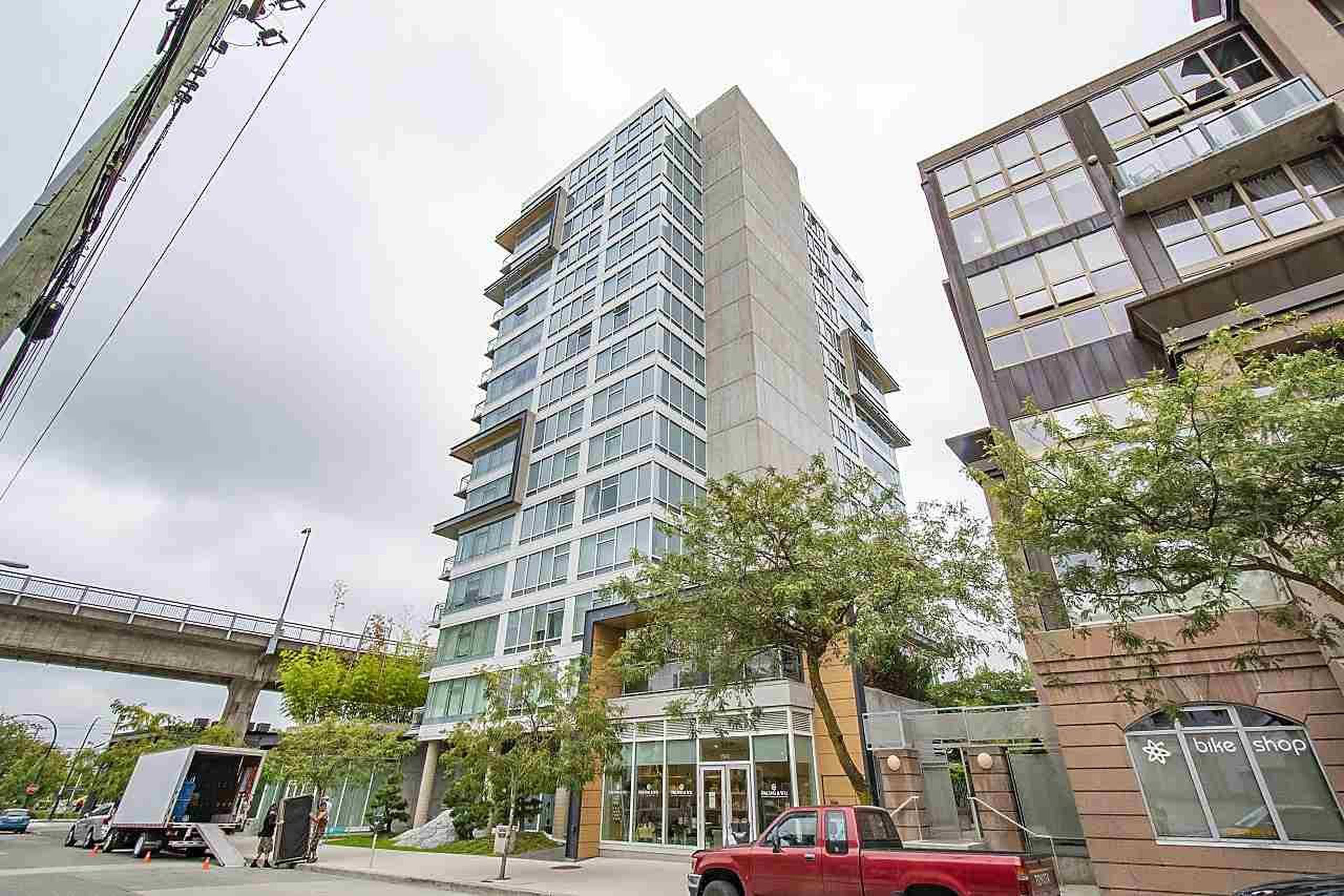 6th & Fir Apartments for Rent, 1565 W 6th Ave, Vancouver, BC - 2