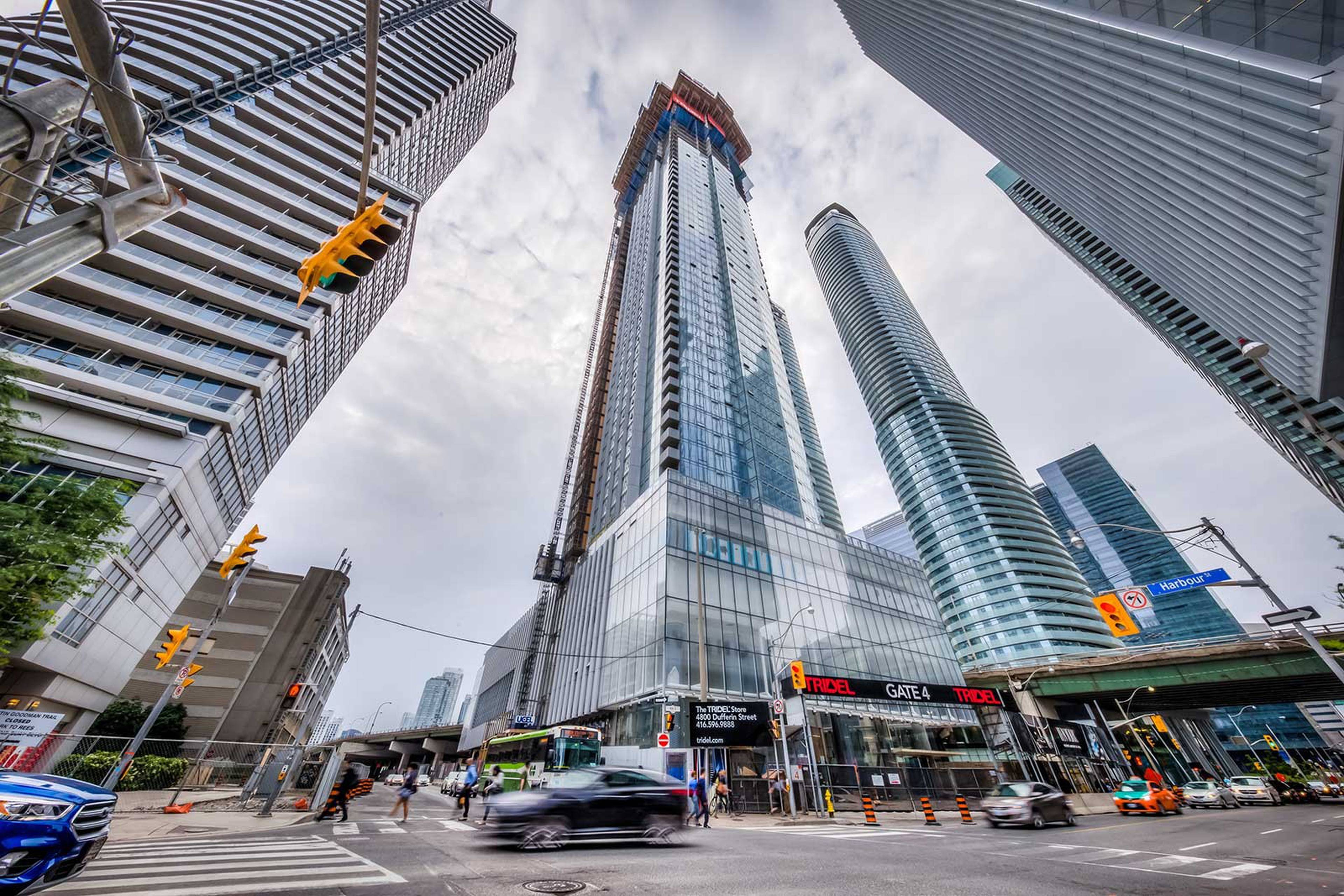 Ten York Apartments for Rent, 10 York St, Toronto, ON - 3