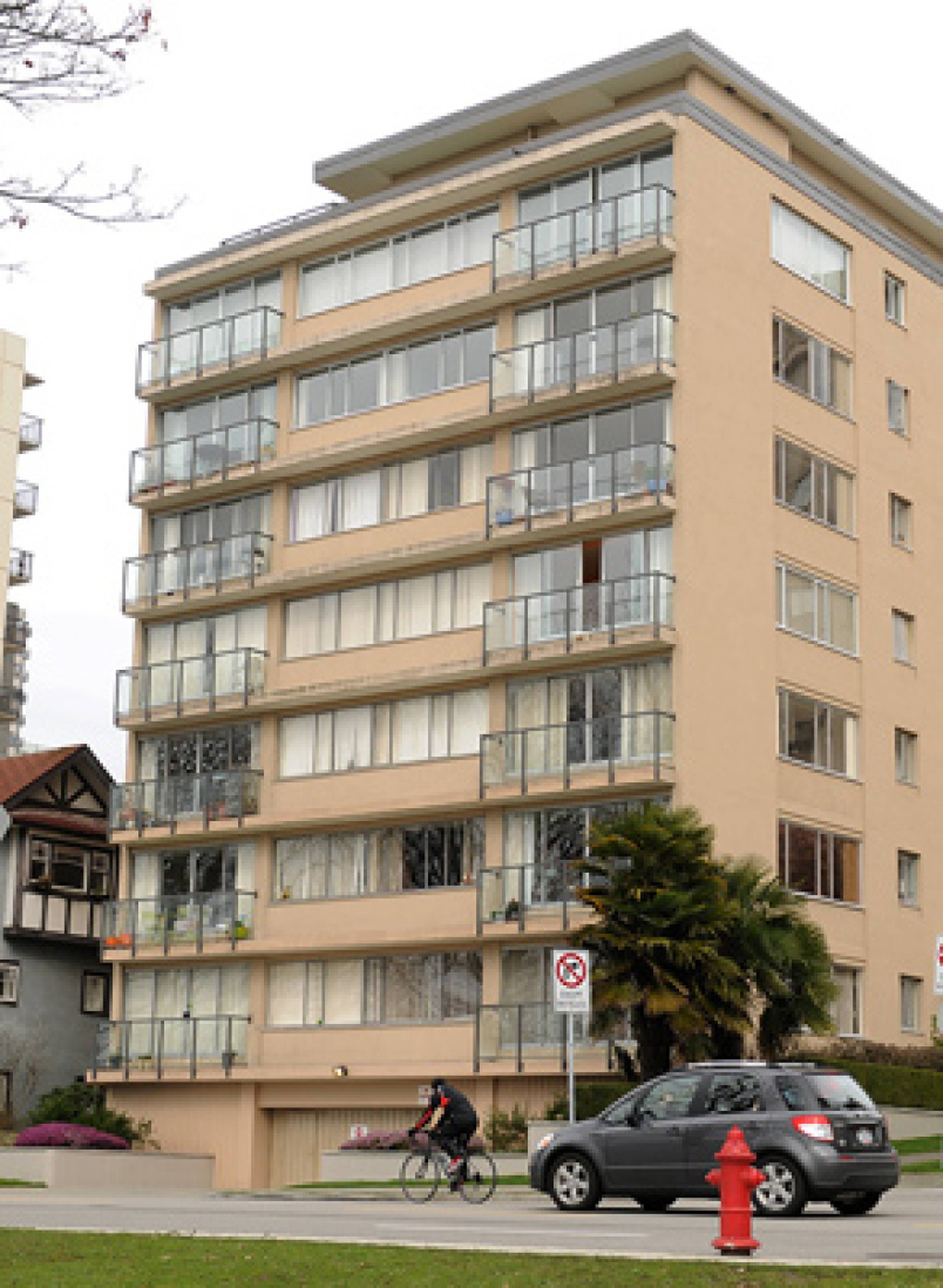 Berwick House Apartment Building