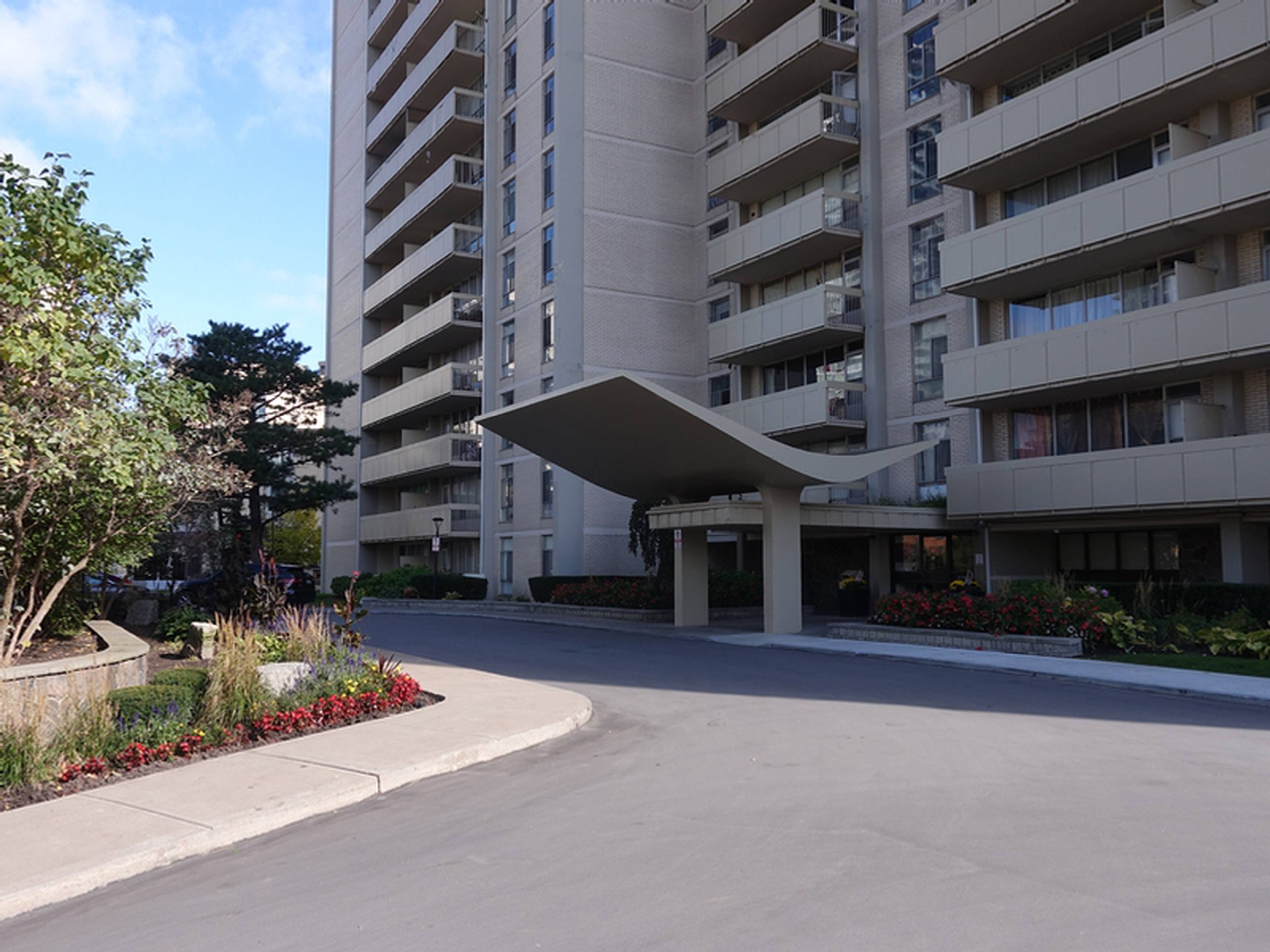 65 Forest Manor Road 65 Forest Manor Rd Apartments for Rent North York liv.rent