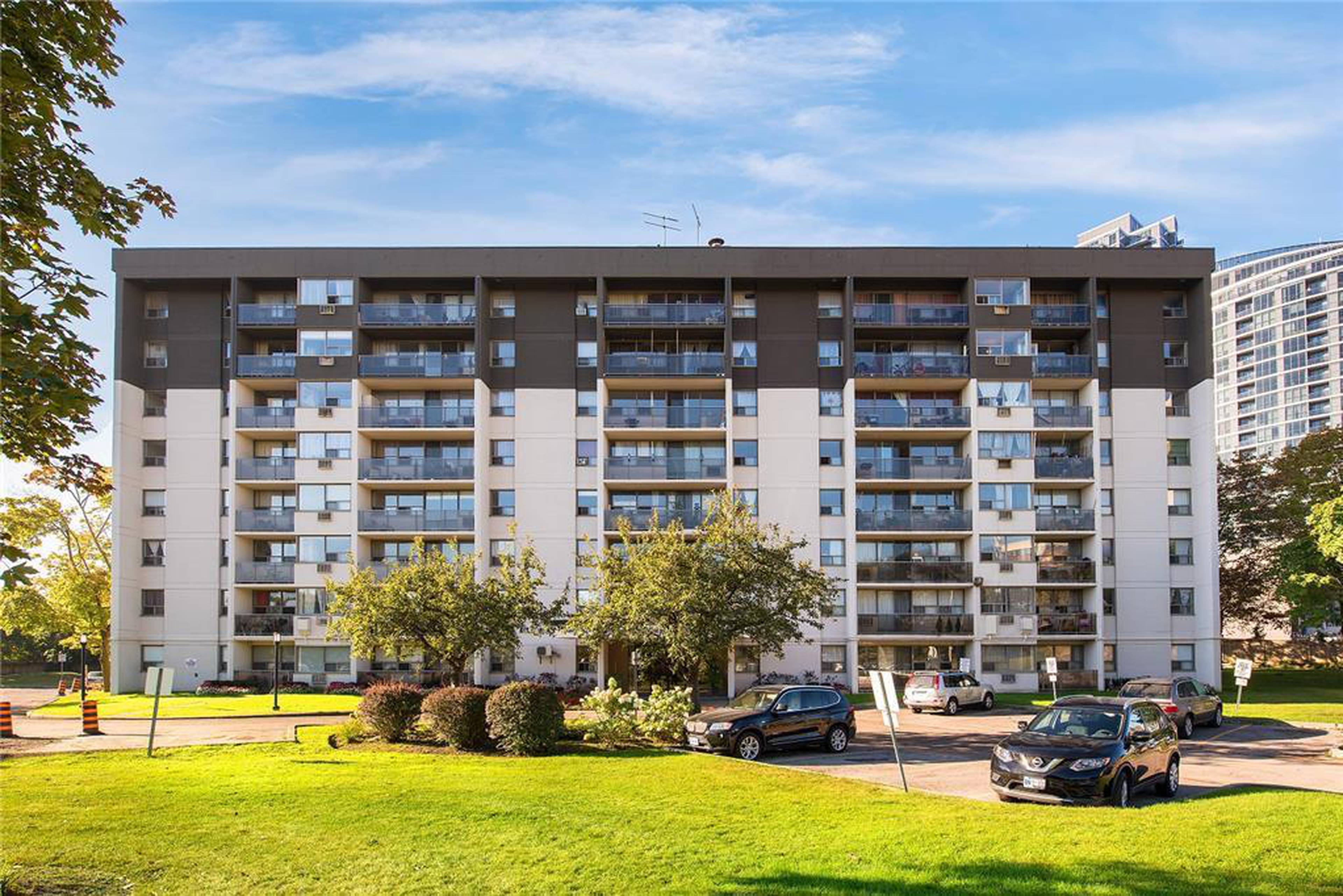 Valhalla Court II 350 The East Mall Apartments for Rent Toronto liv