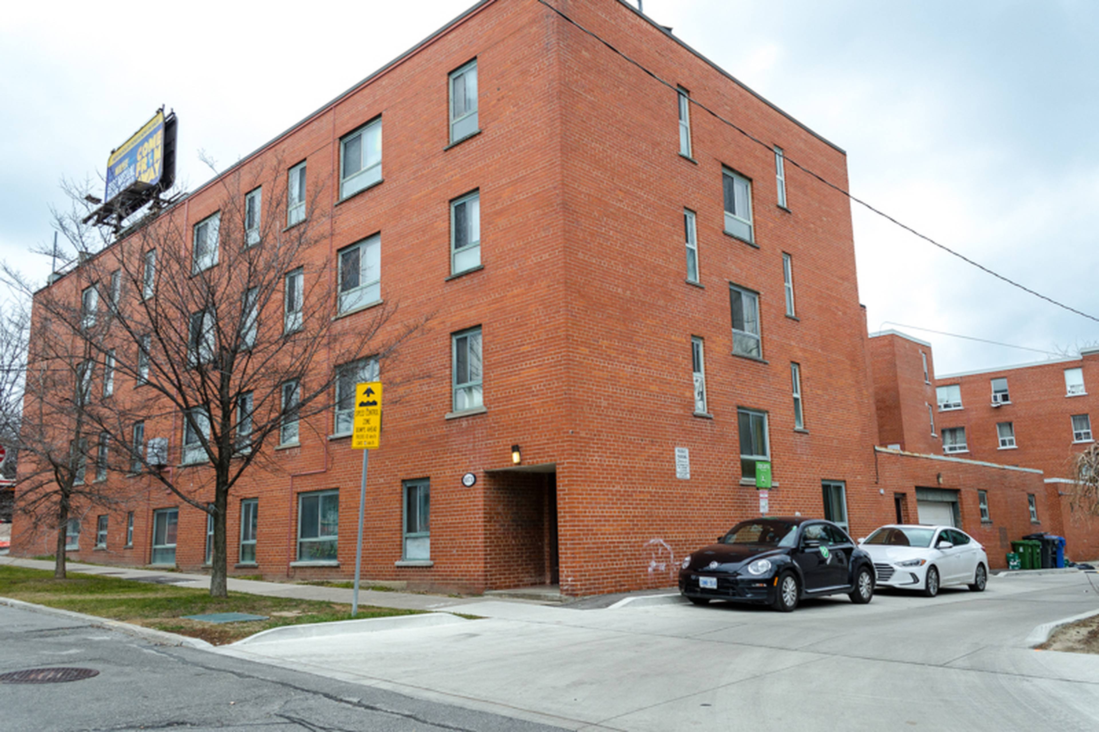 1065 Eglinton Ave West Apartment Building