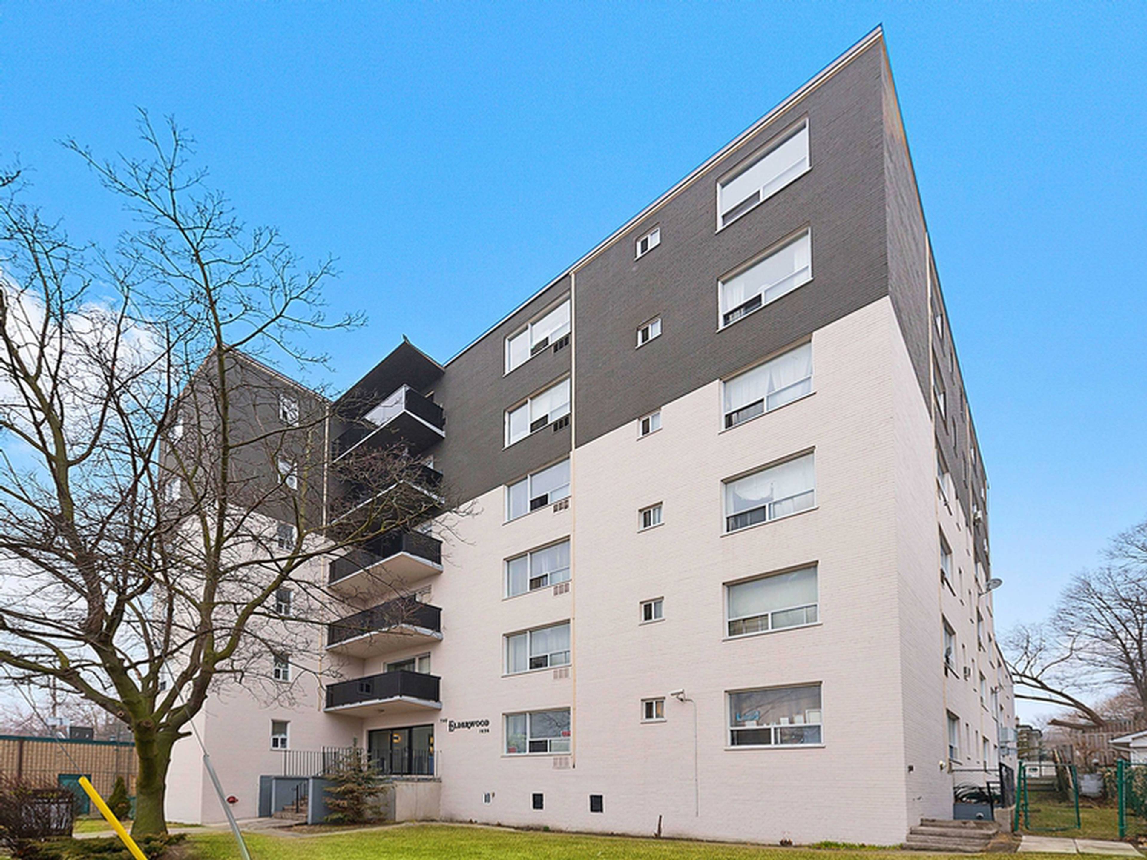 1636 Gerrard Street East Apartment Building