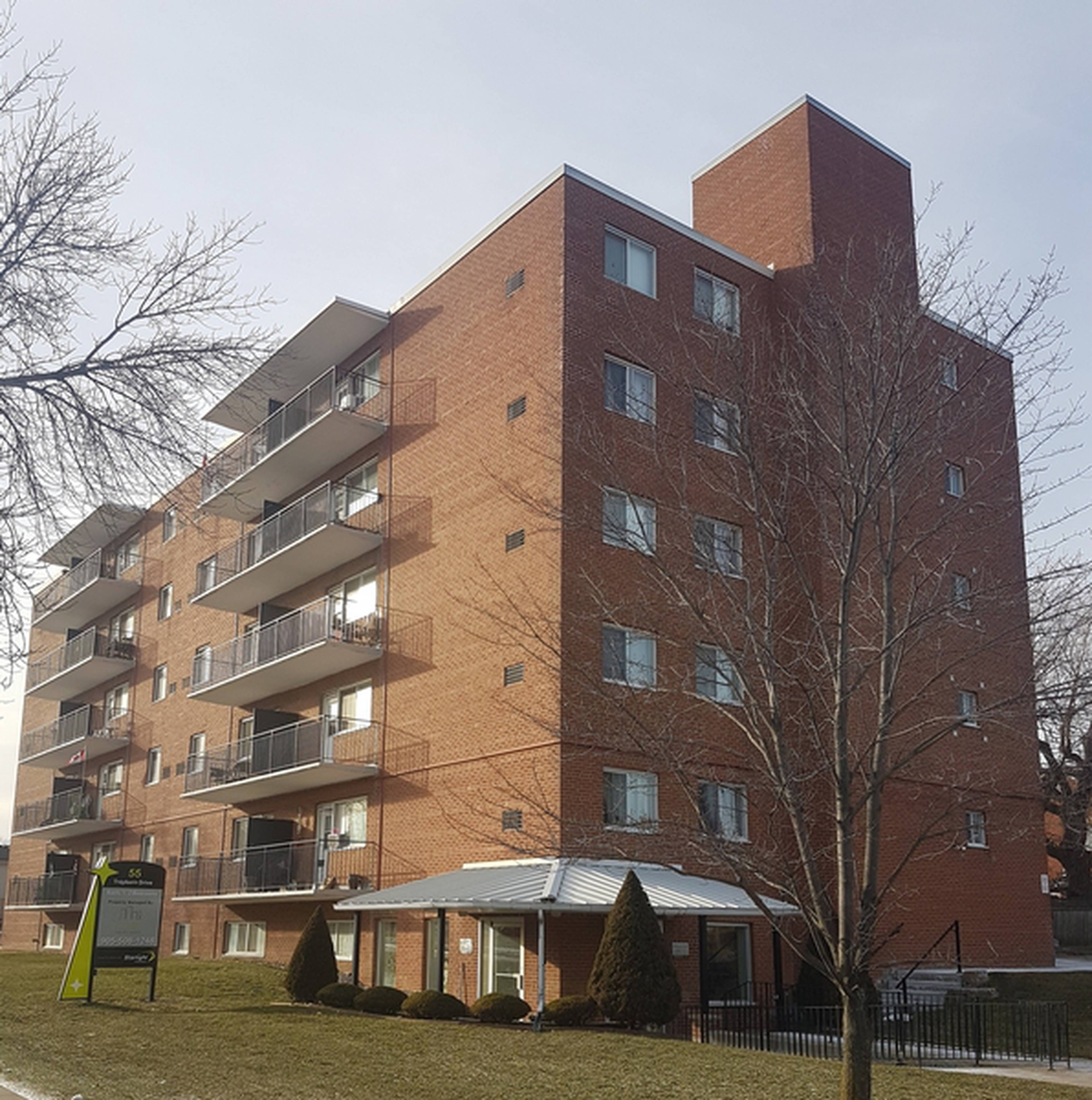 55 Trayborn Dr Apartment Building