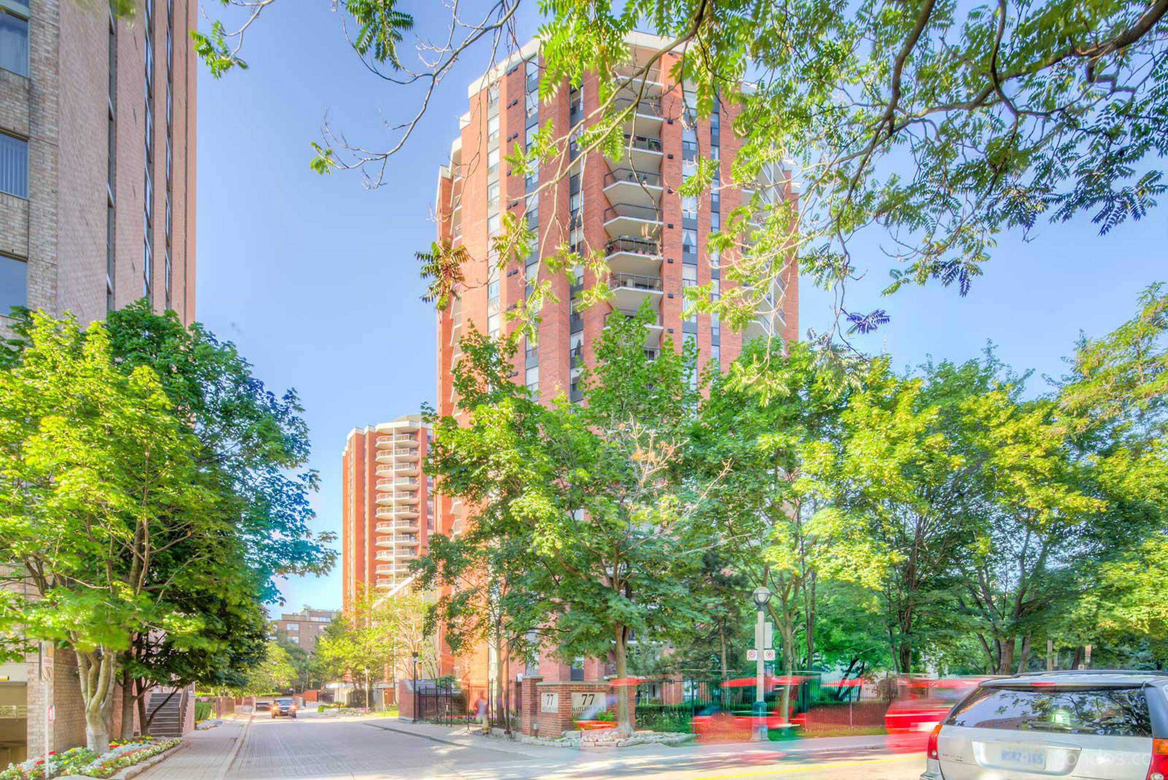 Celebrity Place 77 Maitland Pl Apartments for Rent Toronto liv.rent