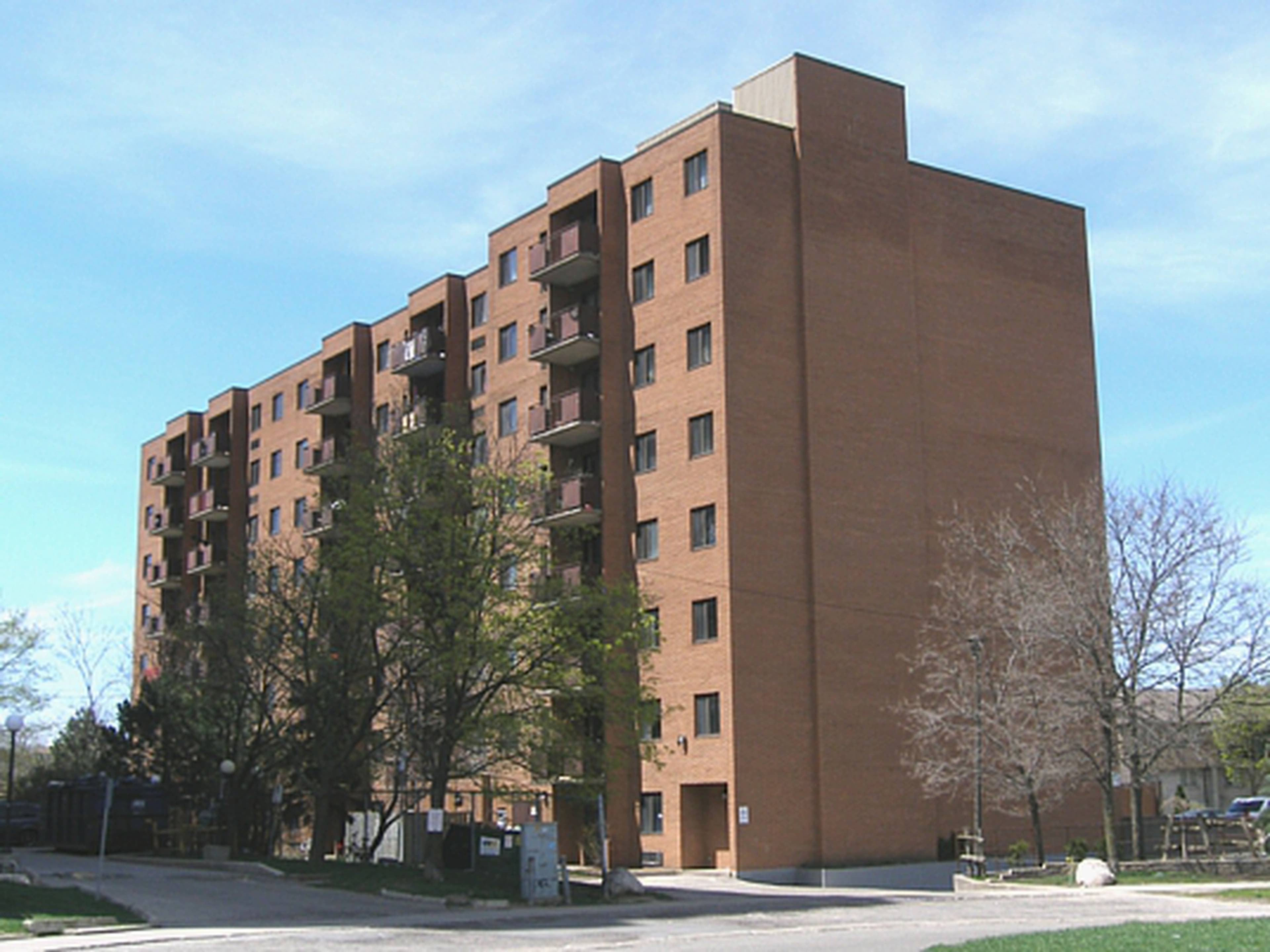 286 Chandler Apartment Building