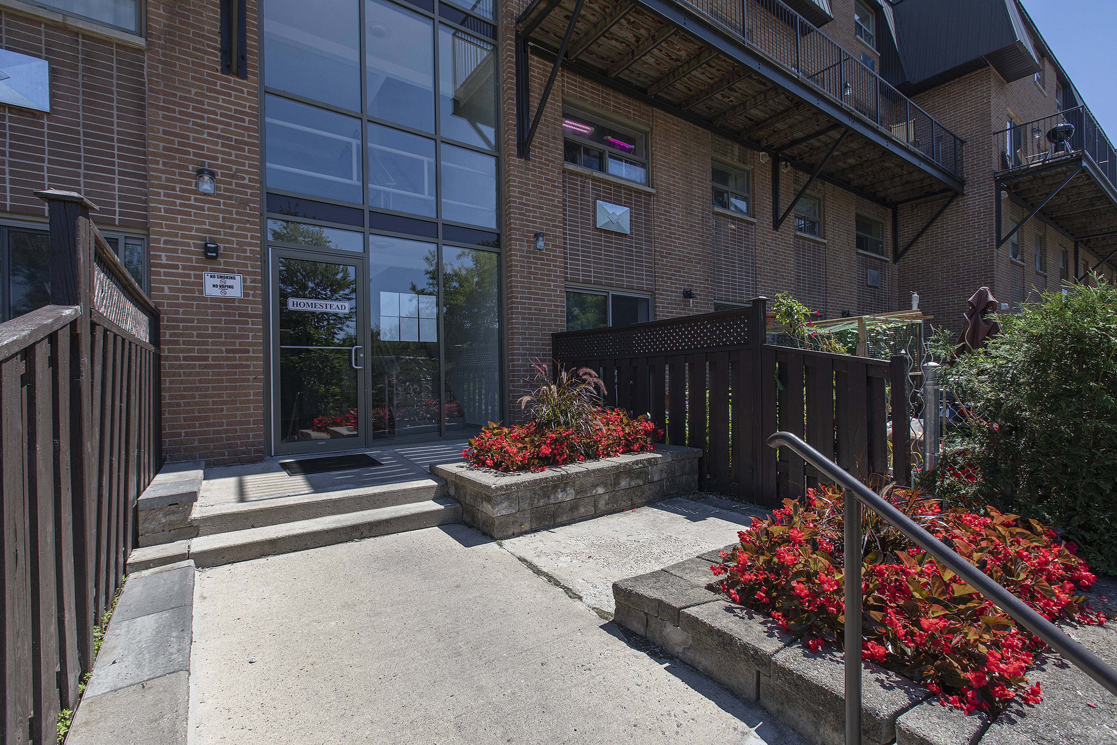 Laurentian 181 Queen Mary Rd. Apartments for Rent Kingston liv.rent