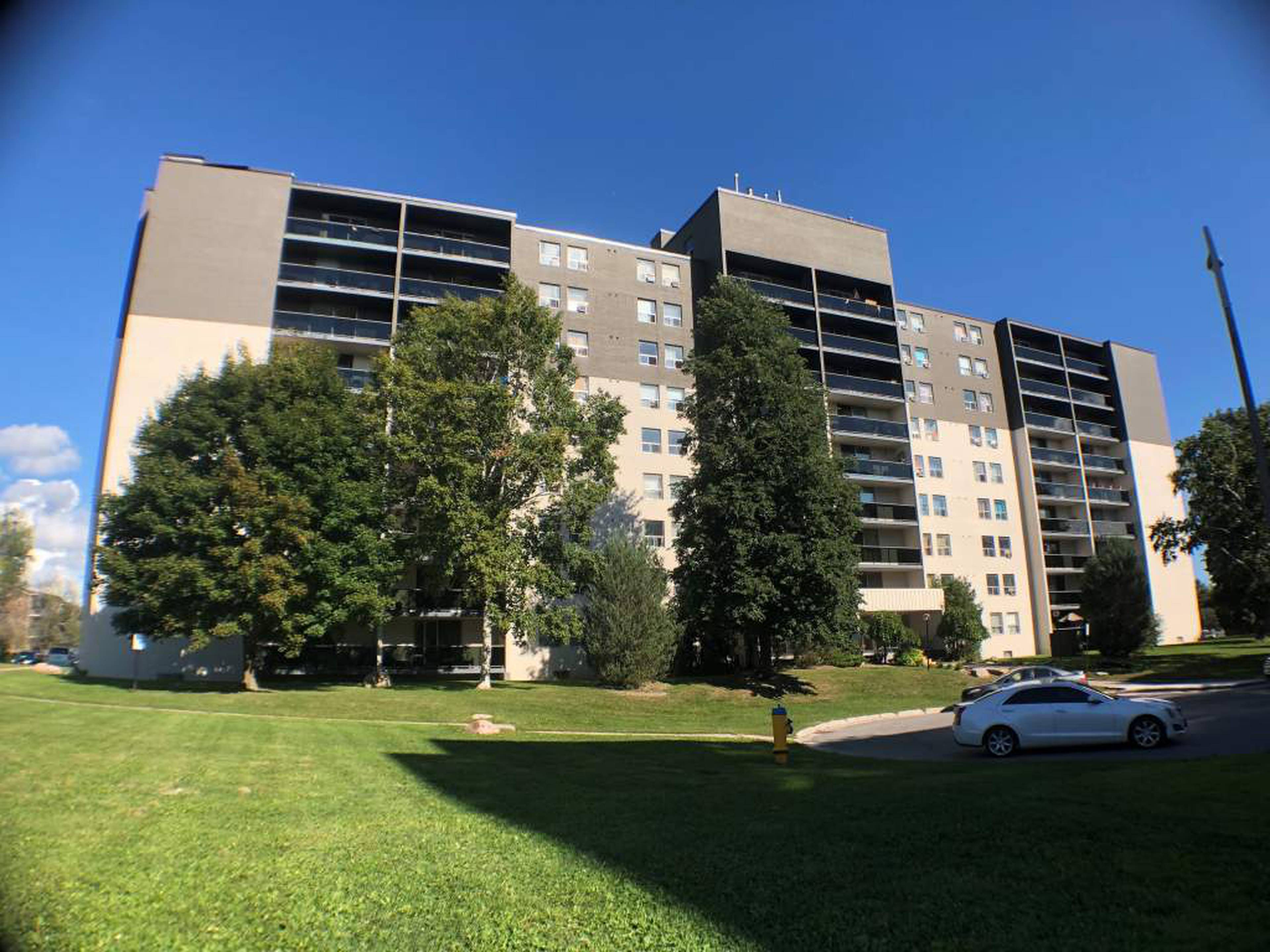 Kingswood I 1200 Talwood Crt. Apartments for Rent Peterborough liv.rent