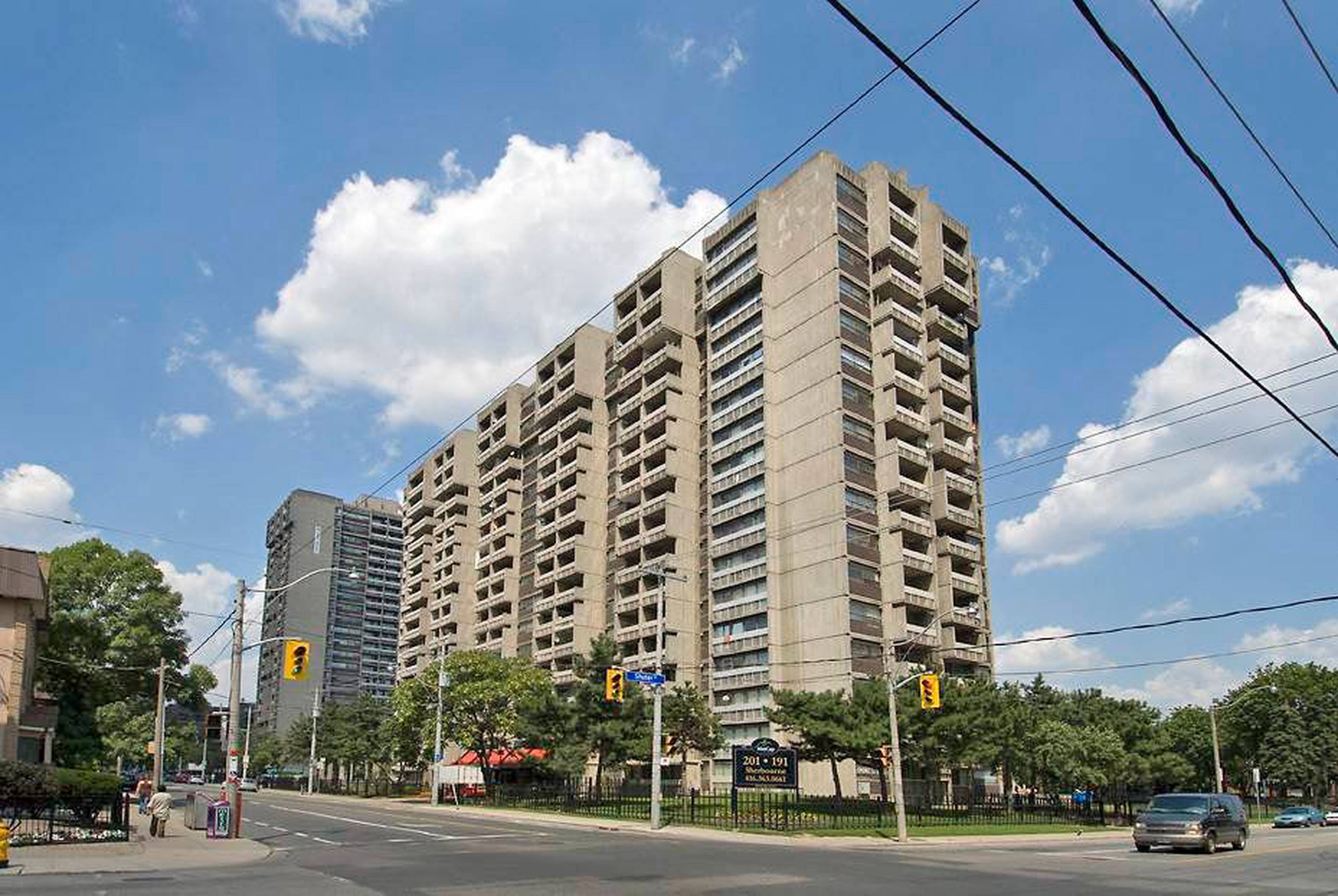 191 Sherbourne St, Toronto, ON 2 Bedroom Apartment for Rent liv.rent