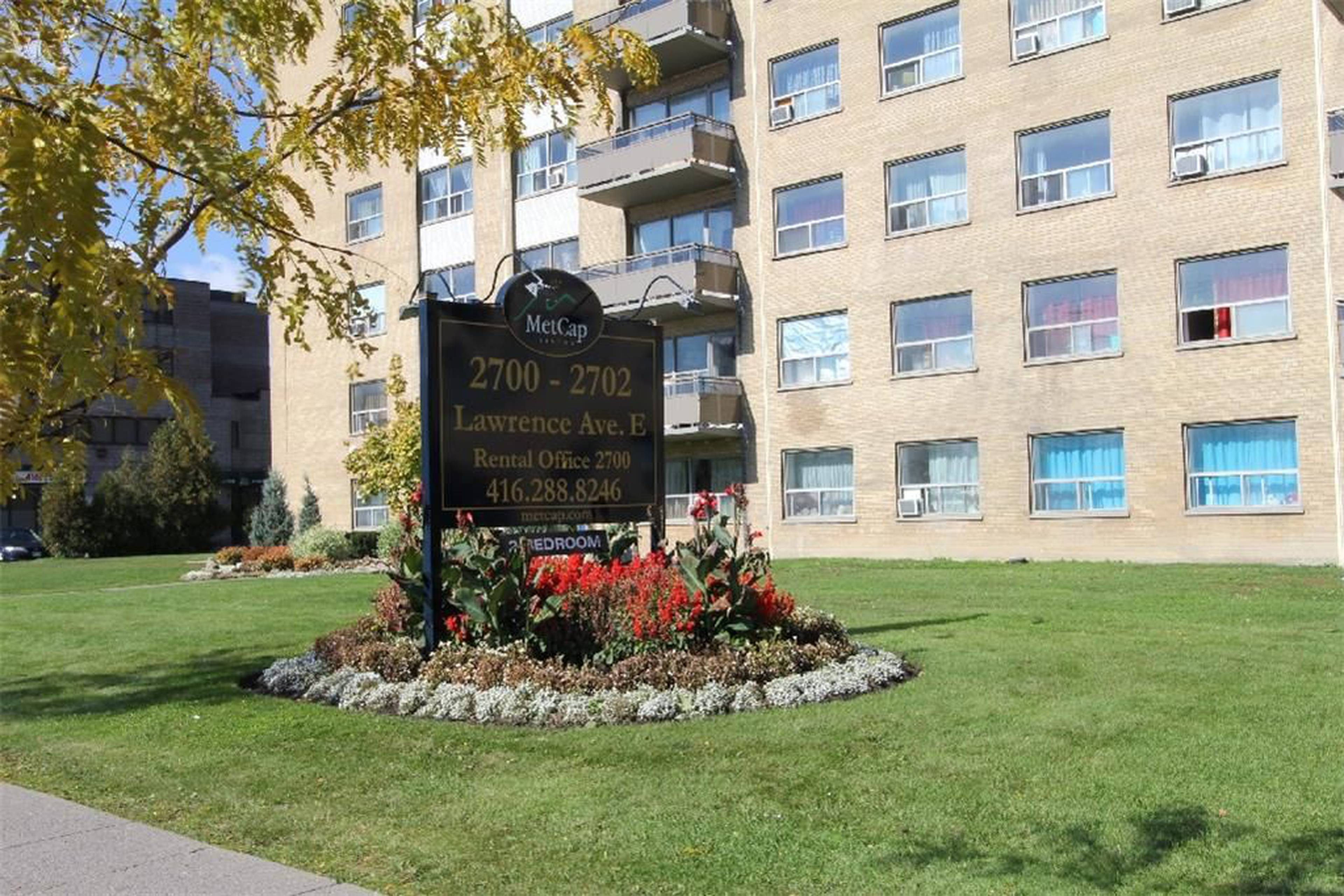 Lawrence Avenue East Apartments 27002702 Lawrence Avenue East