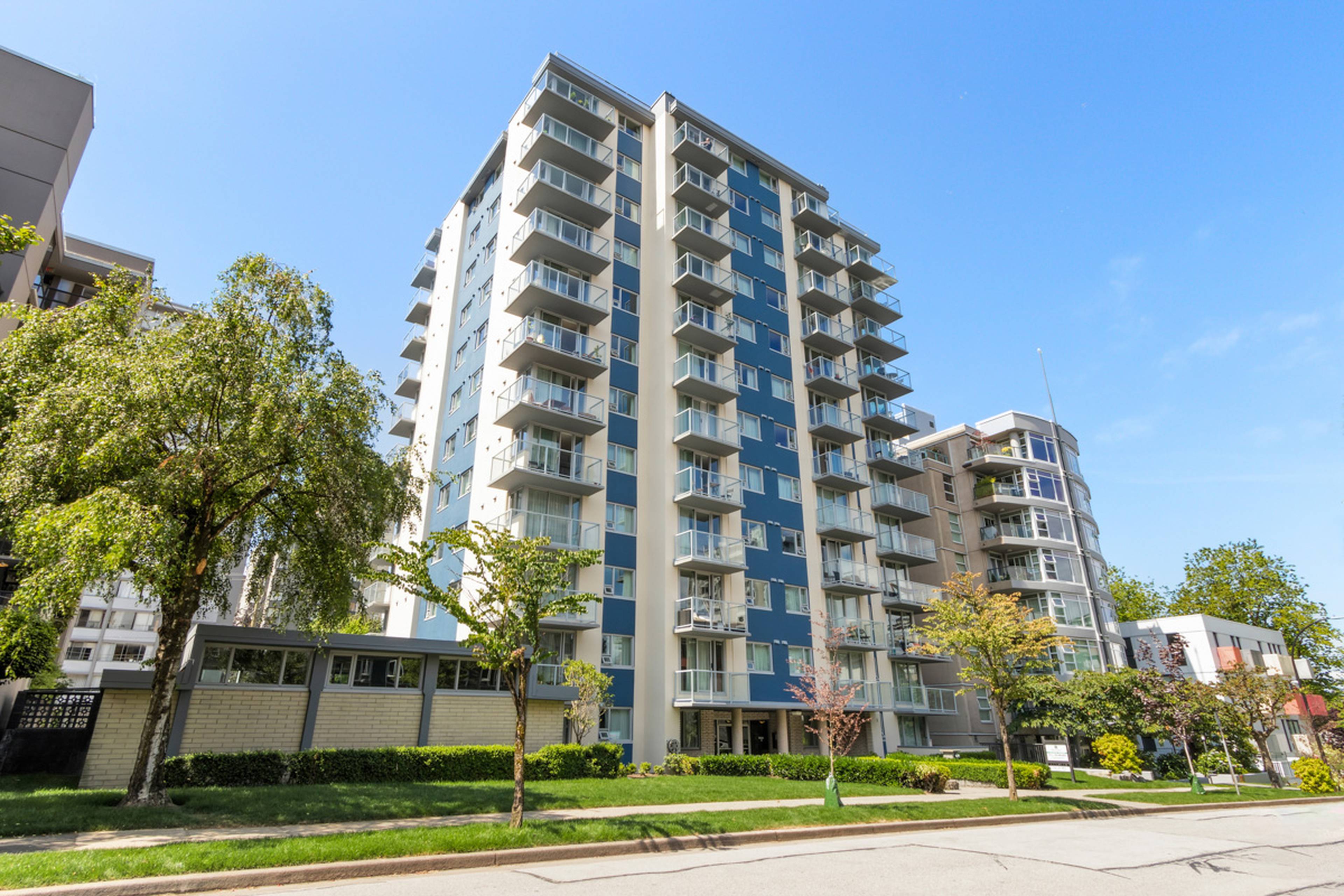 Baltic Apartments 1250 Comox St Apartments for Rent Vancouver liv.rent