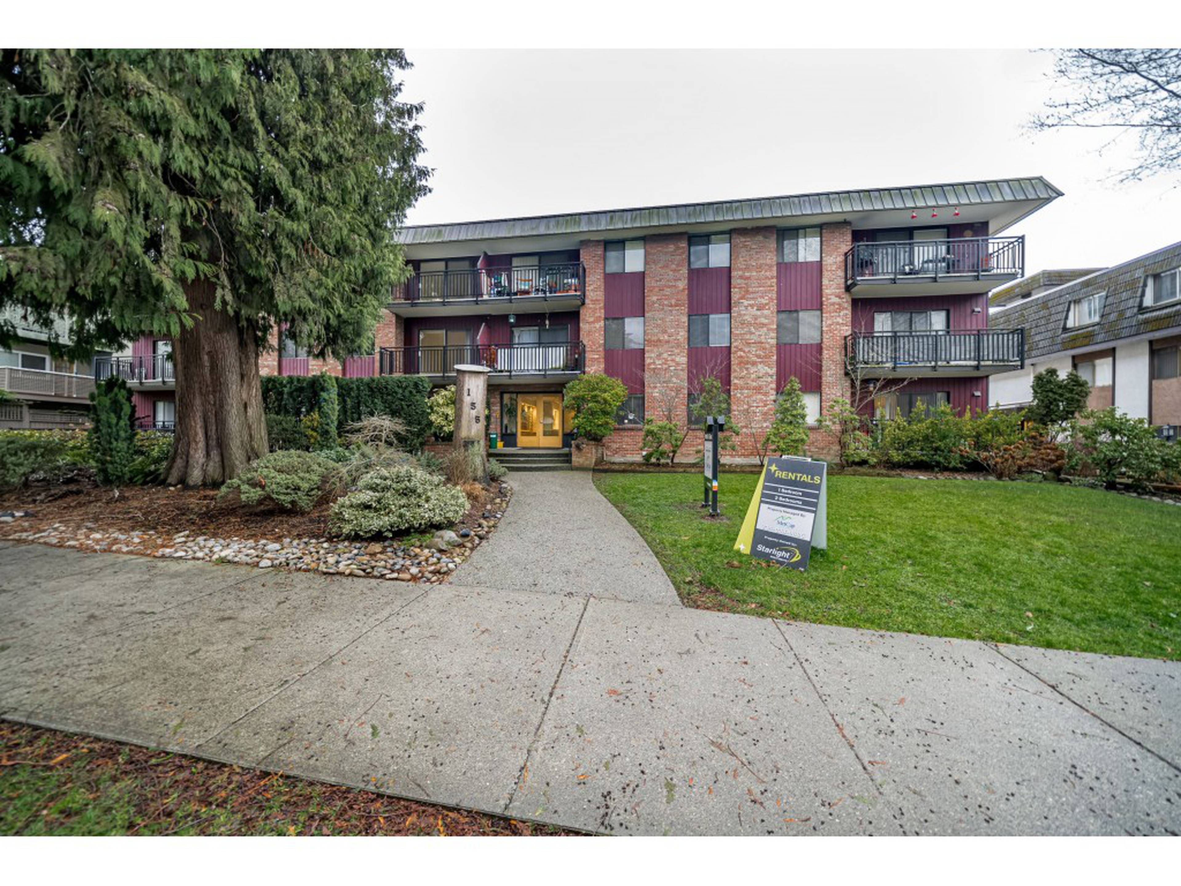 155 19th St E Apartments for Rent 155 19th St. E, North Vancouver, BC