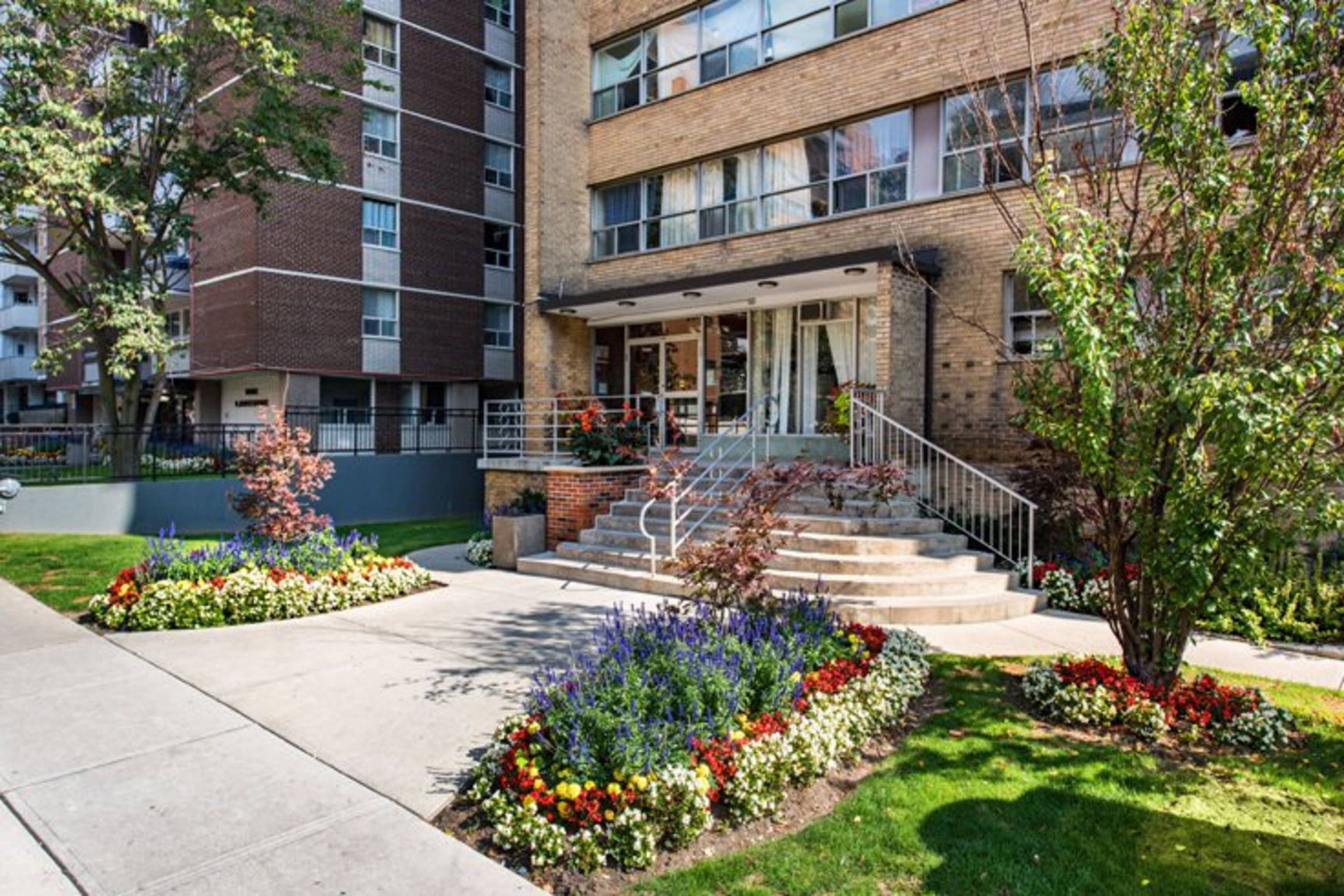 Jameson Avenue Apartments Apartment Building