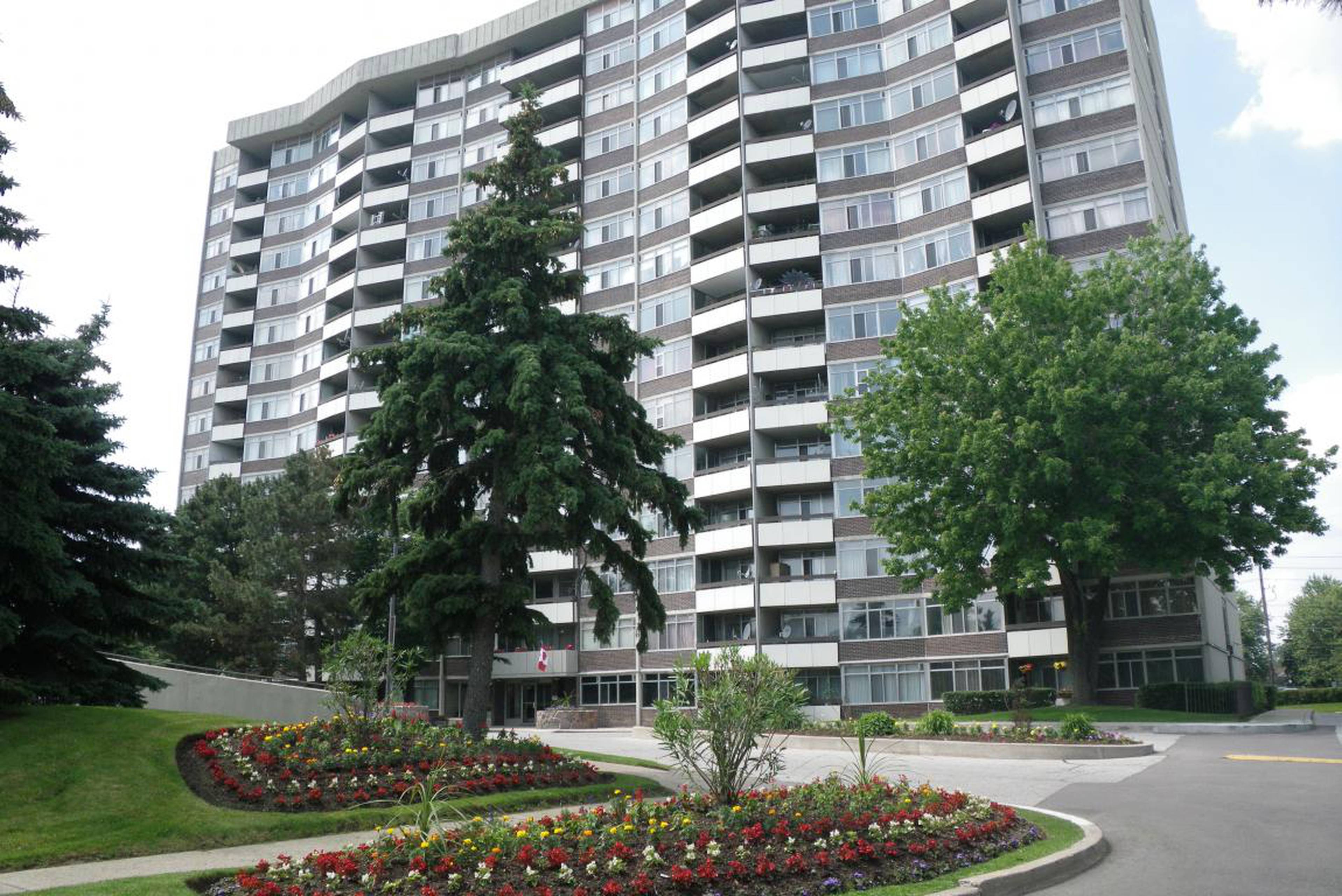 100 Sprucewood Court 100 Sprucewood Crt. Apartments for Rent Toronto