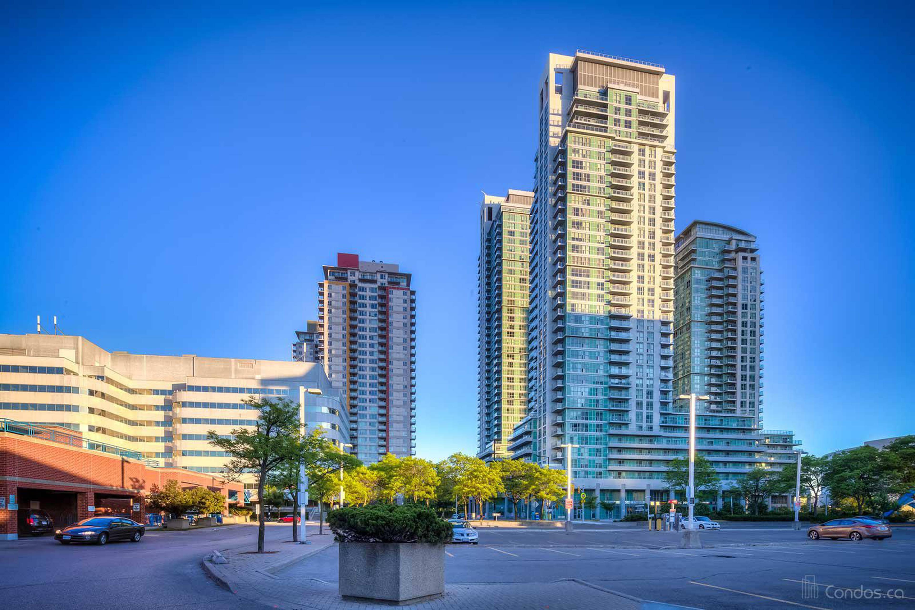 EQ2 Apartments for Rent, 60 Town Centre Ct, Toronto, ON - 2