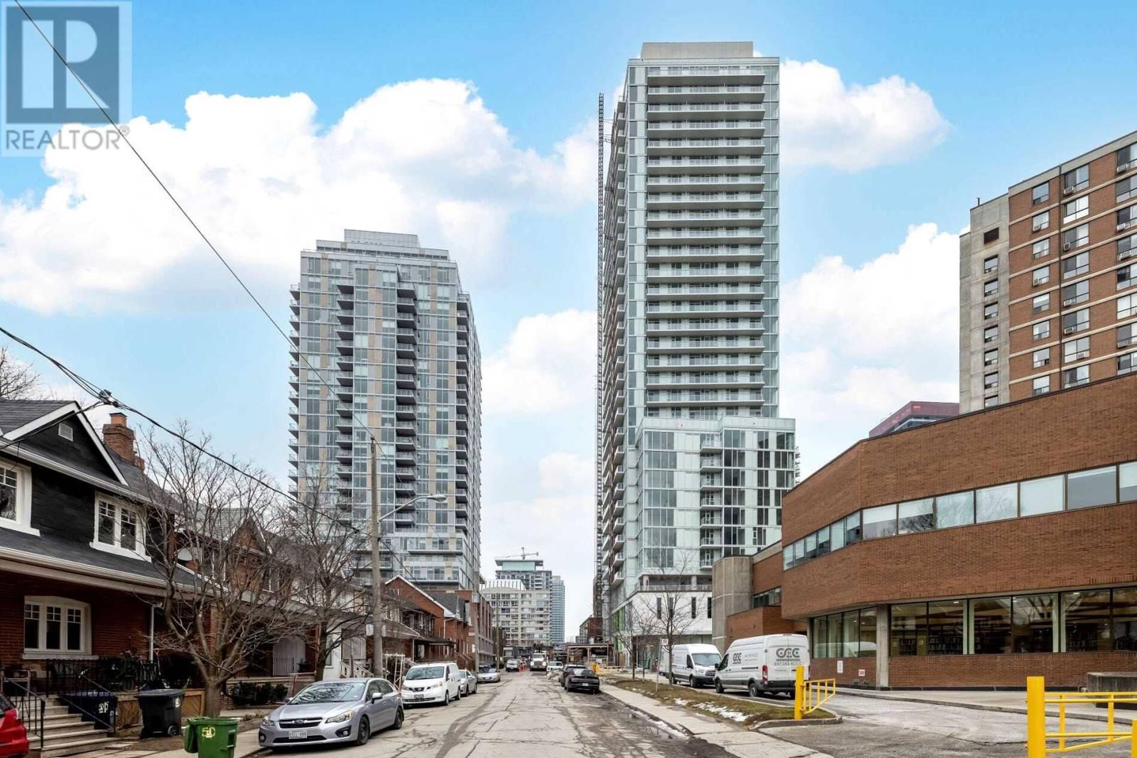 Whitehaus Condos 33 Helendale Ave Apartments for Rent Toronto liv.rent