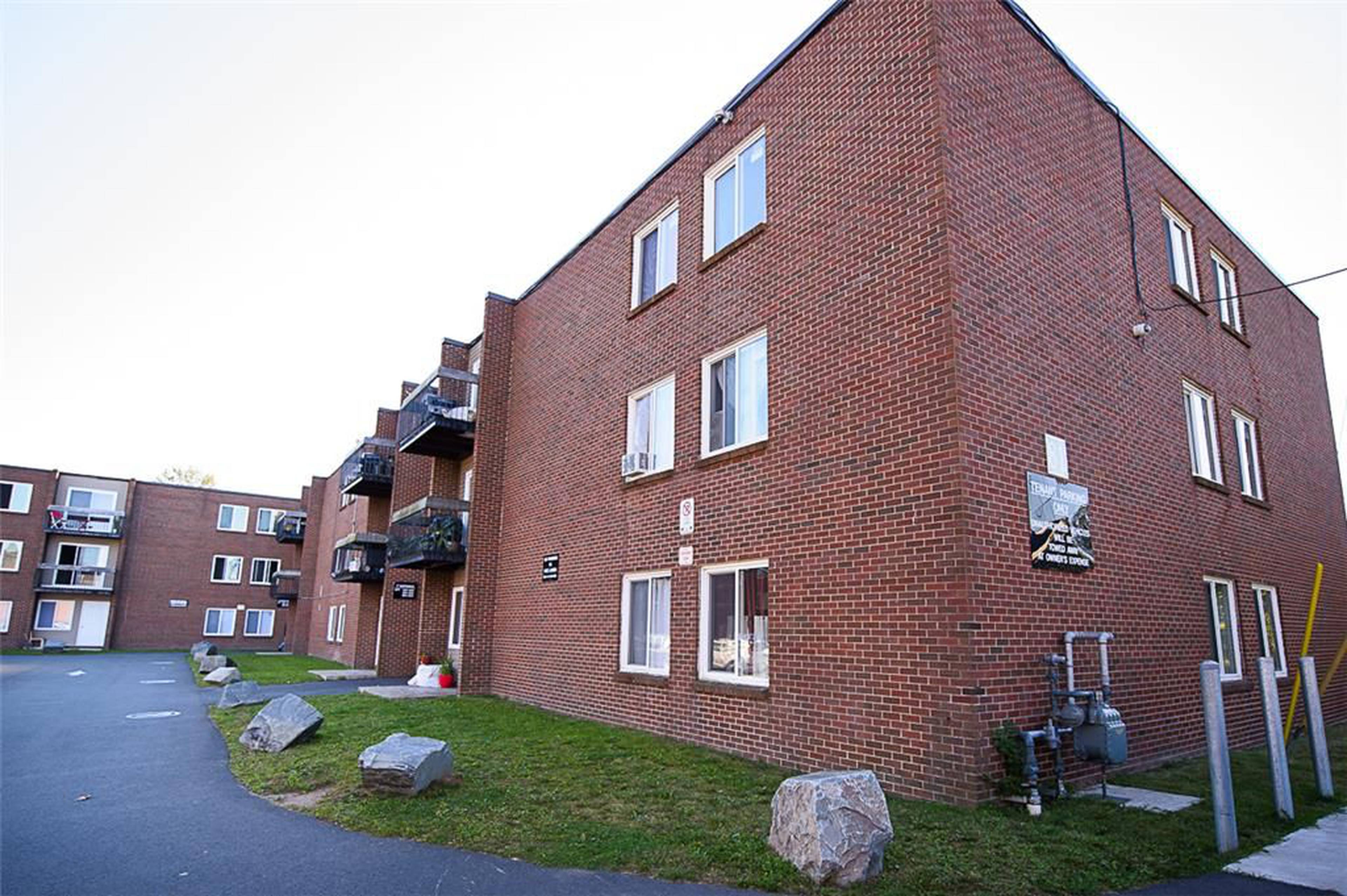 Lakecrest Drive Apartments Dartmouth, NS 81 Lakecrest Dr liv.rent