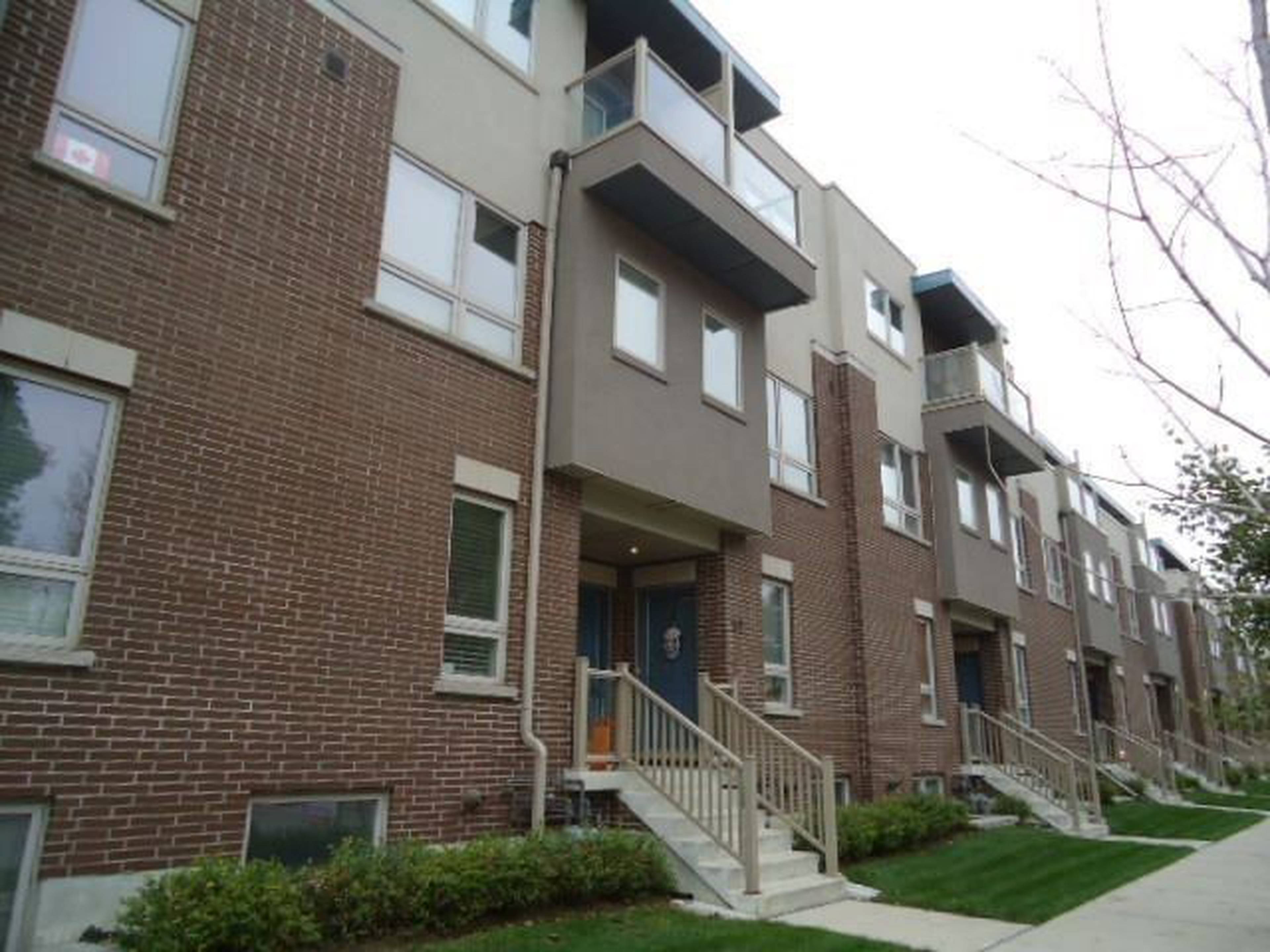 Caledonia Towns on the Park 100 Caledonia Park Rd Apartments for Rent