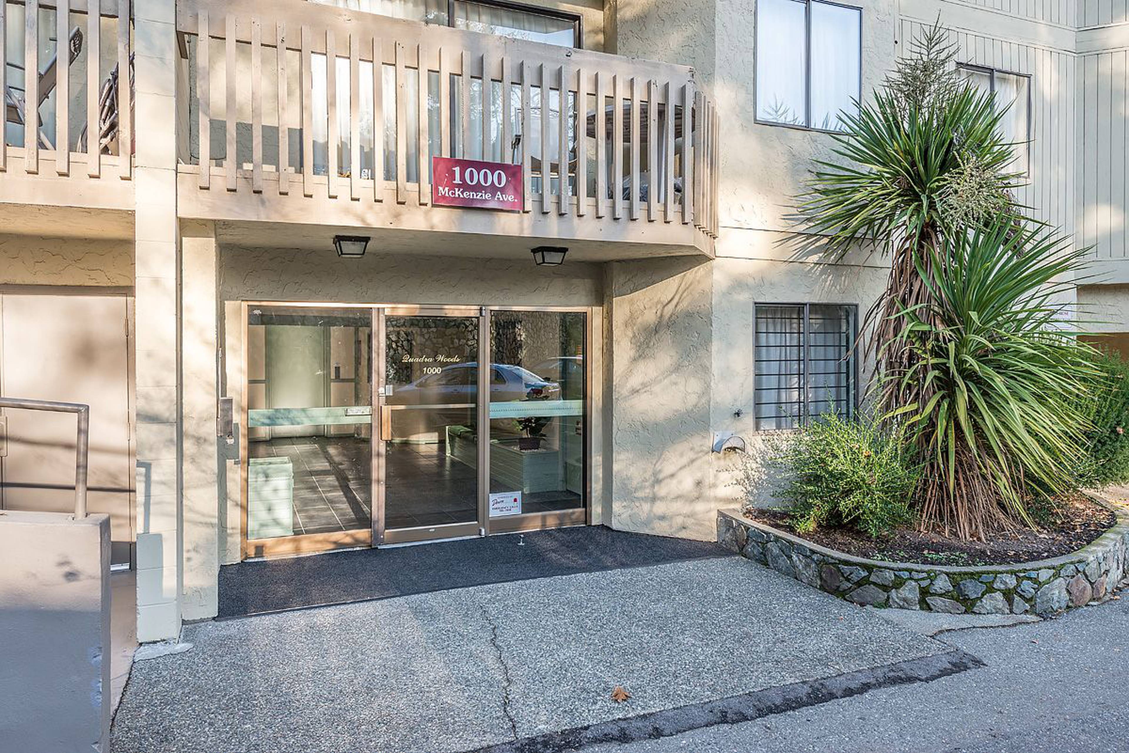 1000 McKenzie Apartments 1000 McKenzie Ave Apartments for Rent Saanich liv.rent