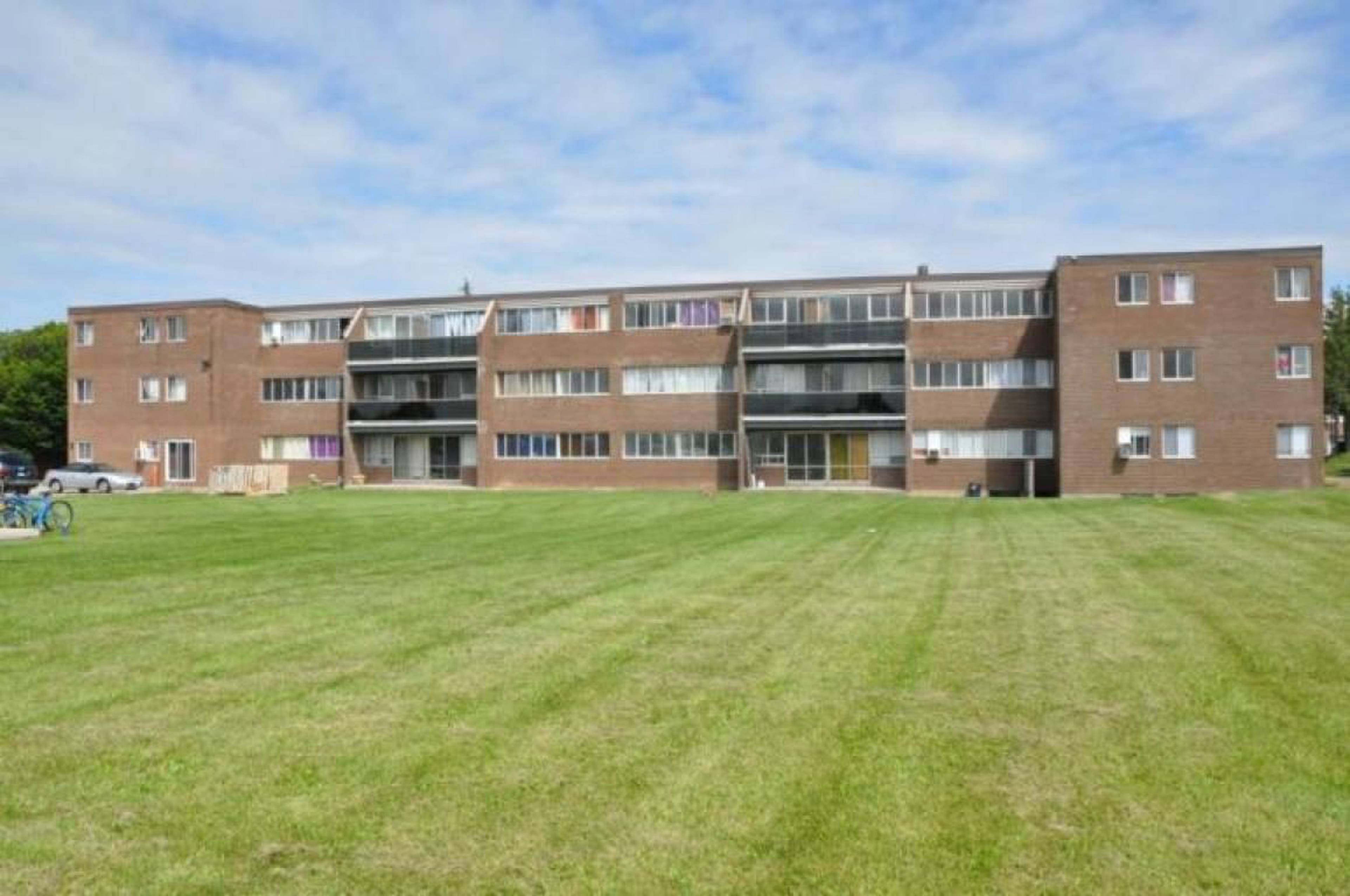 Casey Street Apartments 7030 Casey St Apartments for Rent Niagara Falls liv.rent