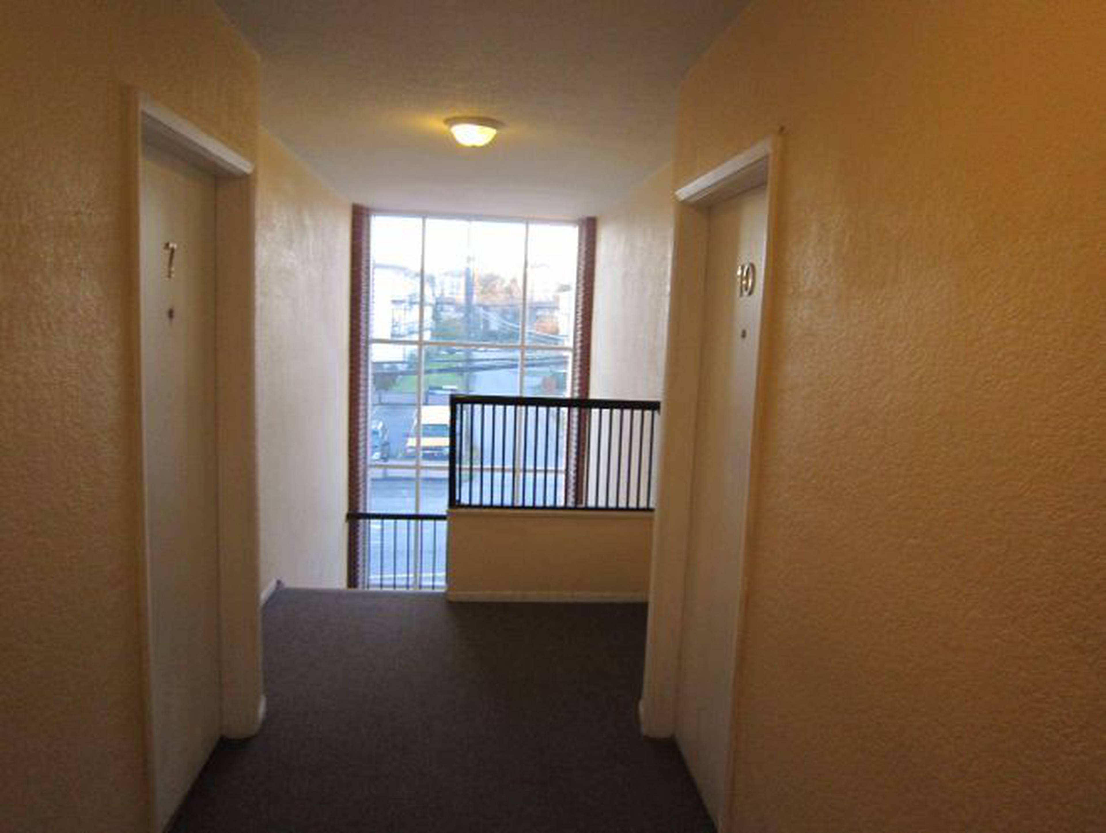 Sussex Court 6780 Sussex Ave Apartments for Rent Burnaby liv.rent