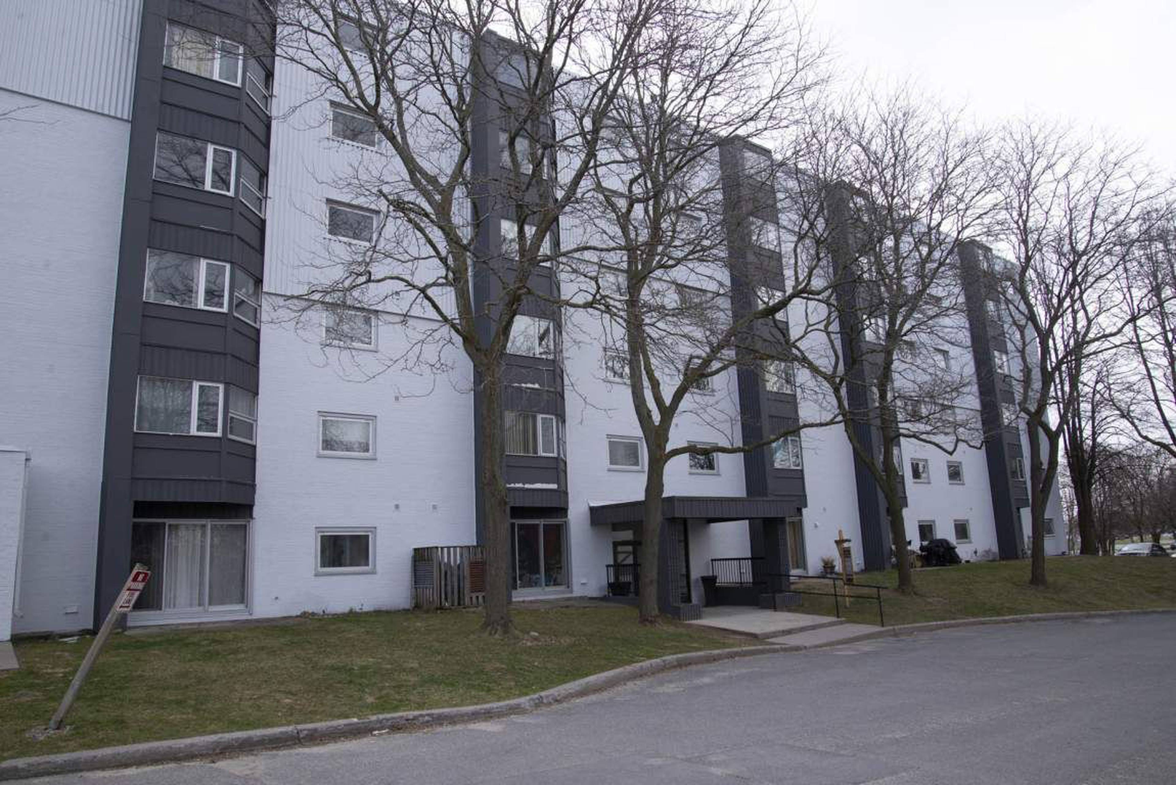 Village Green 1 & 2 Apartment Building