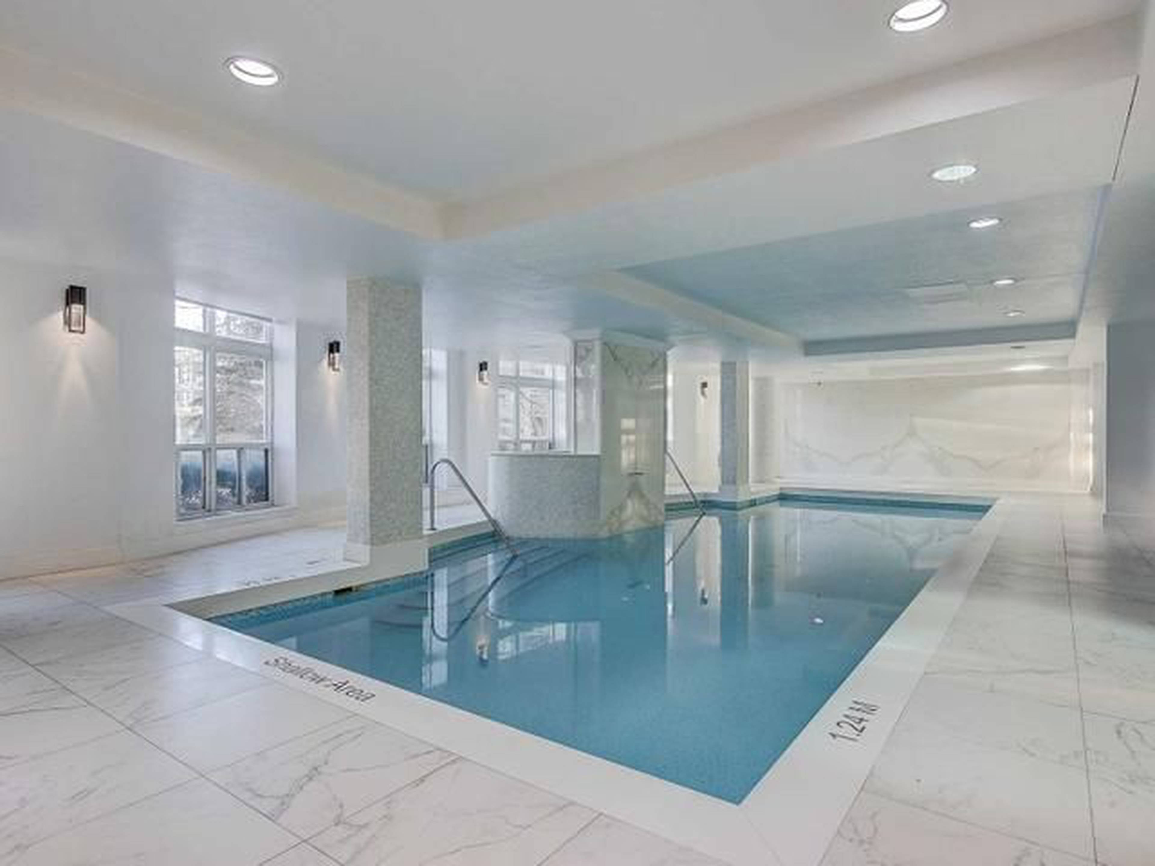 Symphony Square North York, ON 23 Lorraine Dr liv.rent