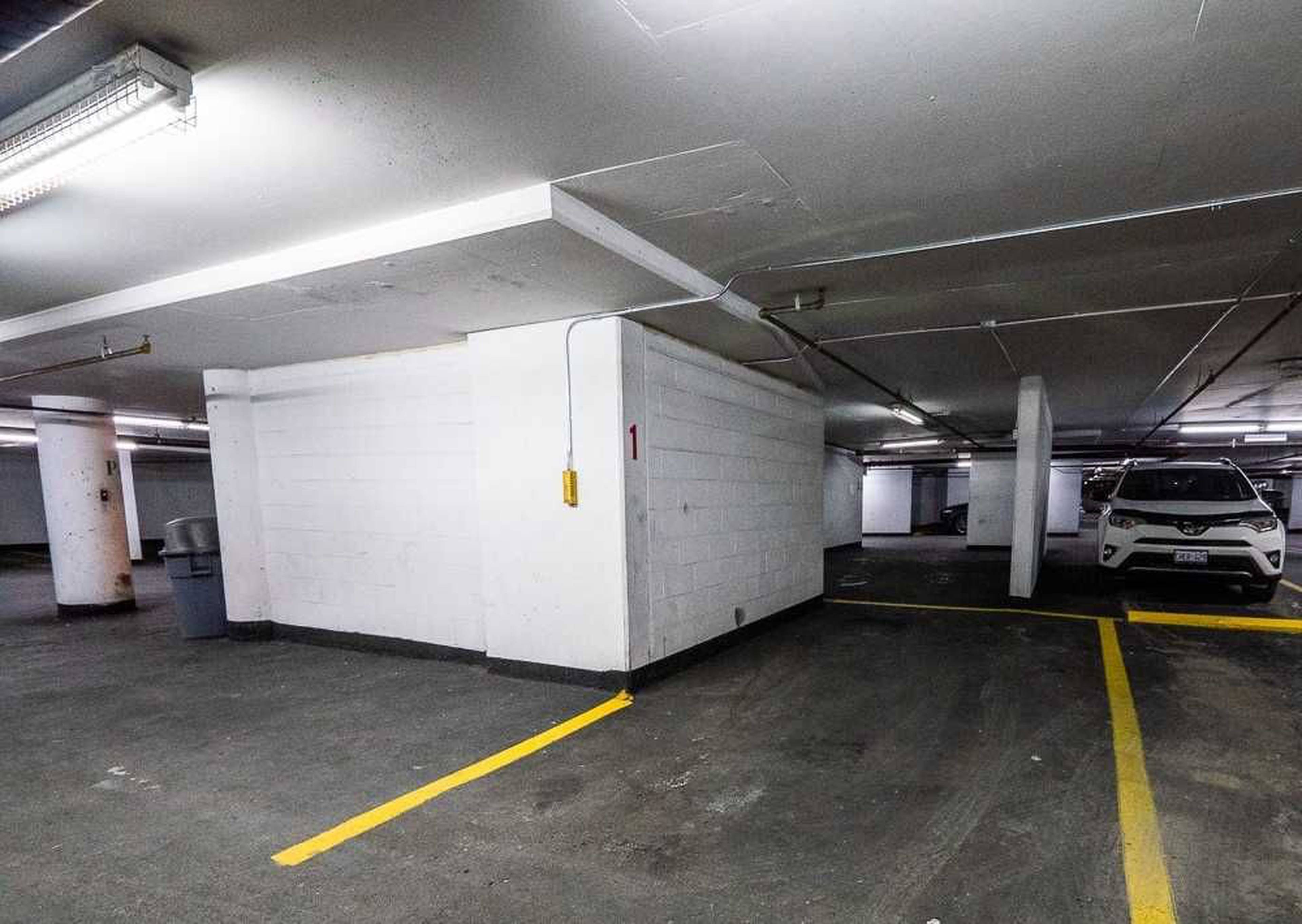 Park Palace II 18 Pemberton Ave Apartments for Rent North York liv.rent