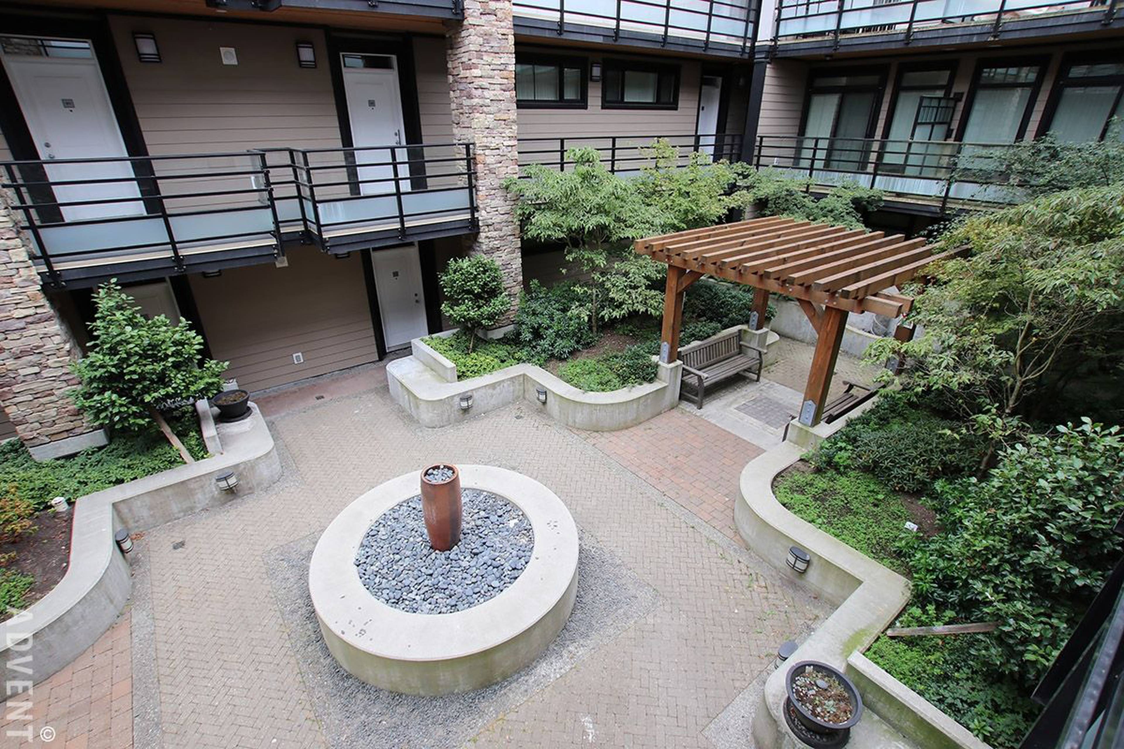 Kabana 6888 Royal Oak Ave Apartments for Rent Burnaby liv.rent