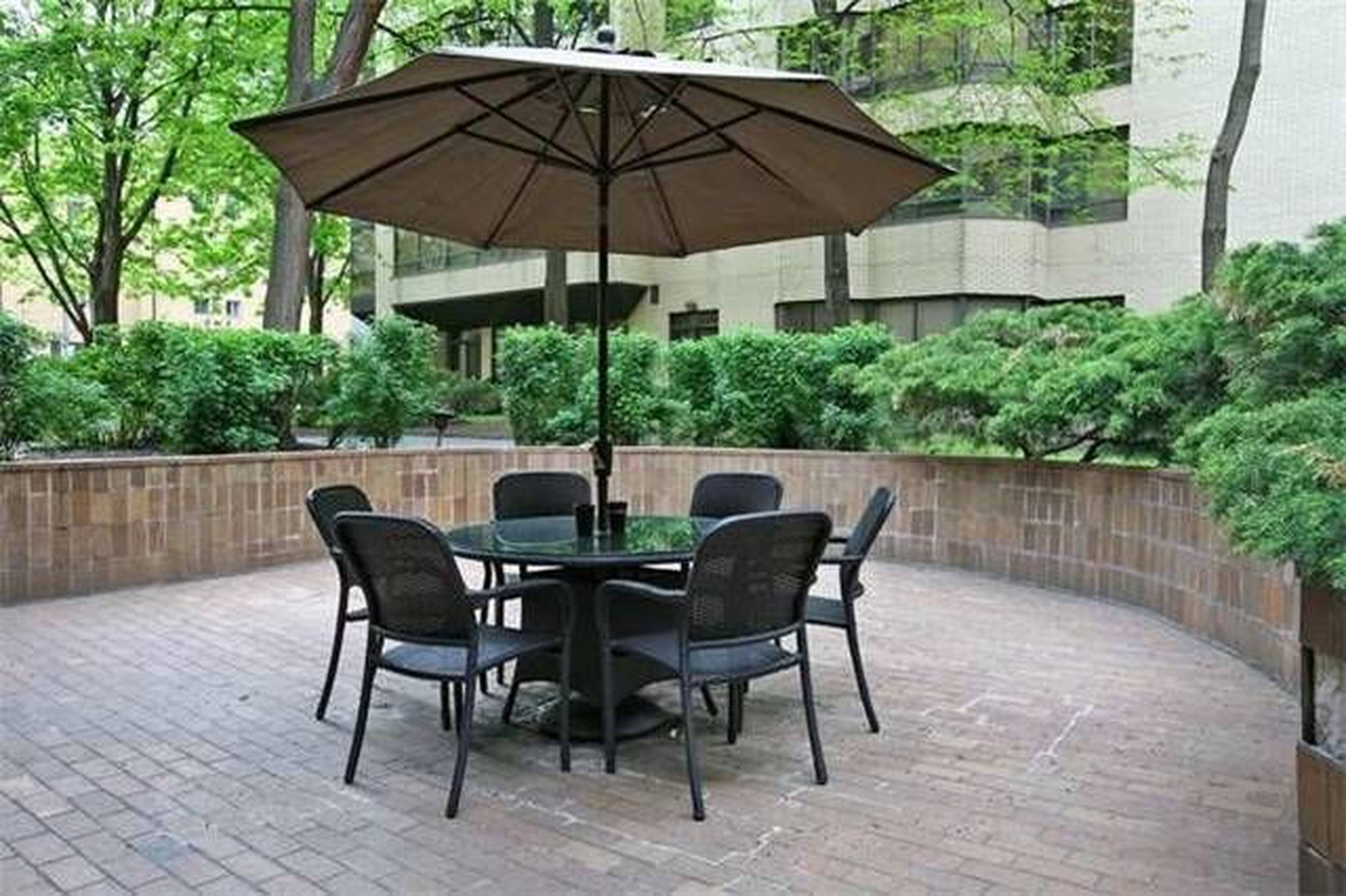 One Park Lane II 195 St Patrick St Apartments for Rent Toronto liv.rent