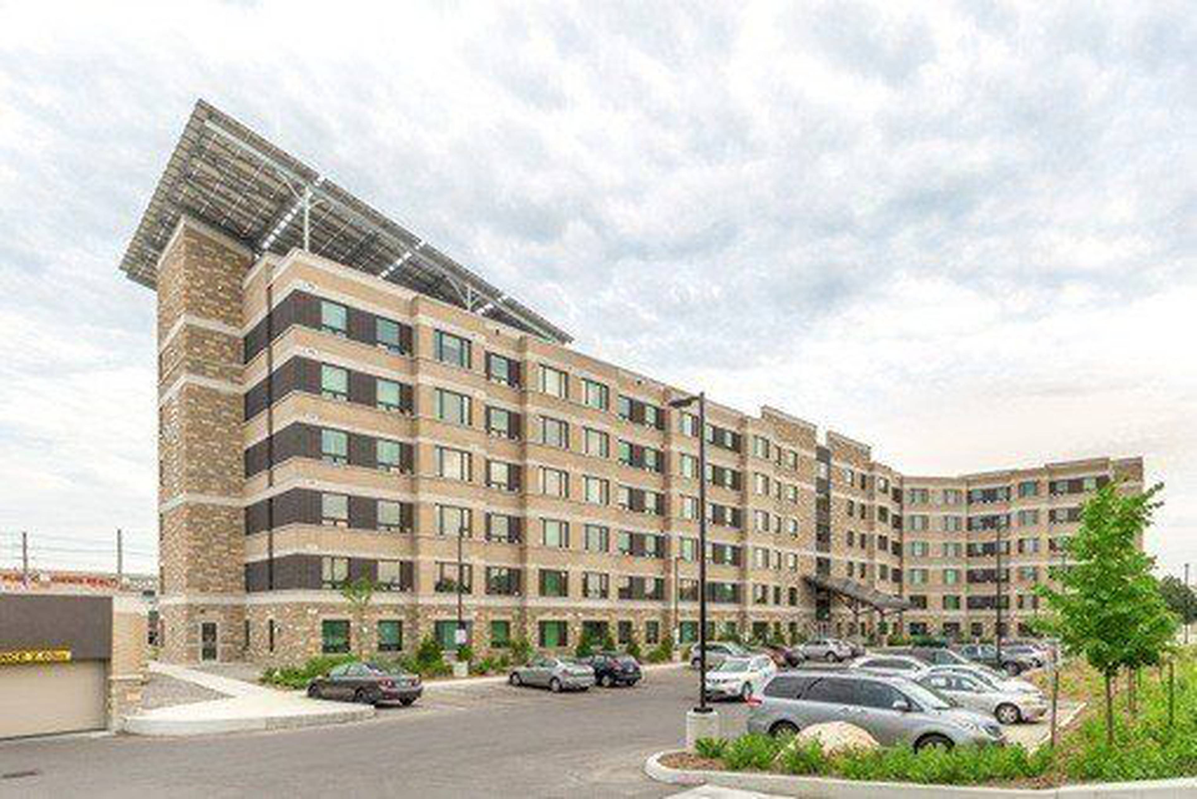 Greenlife Golden Markham, ON 7400 Markham Rd liv.rent