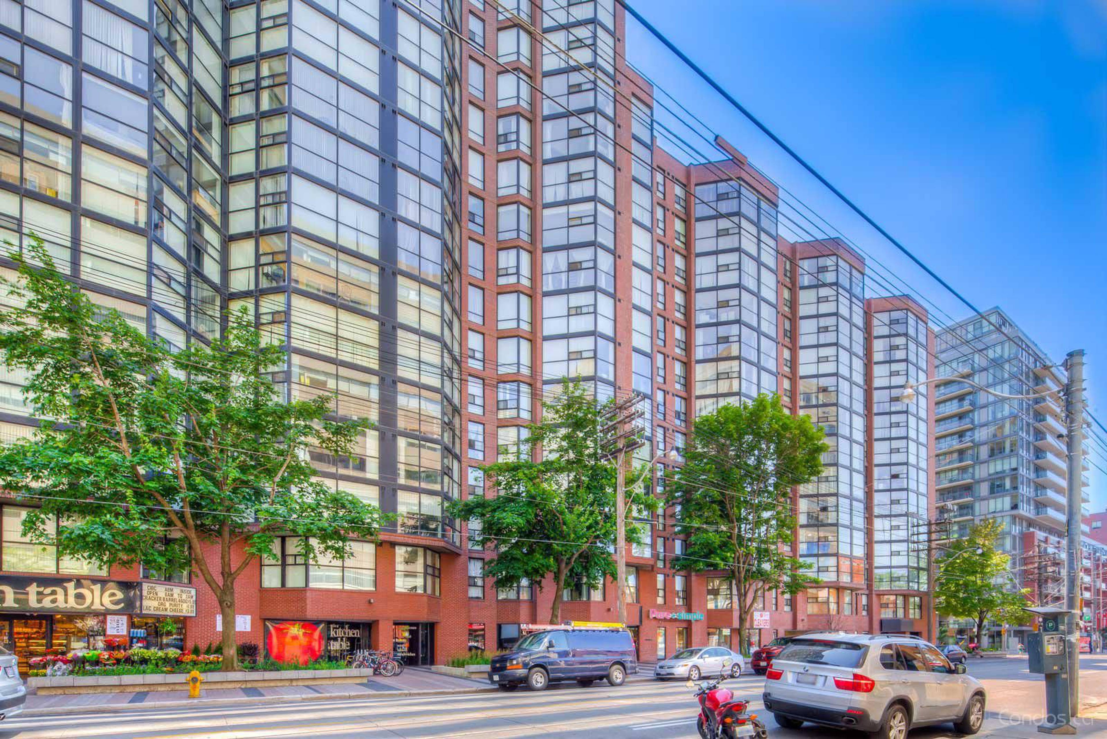 The Summit III Apartment Building