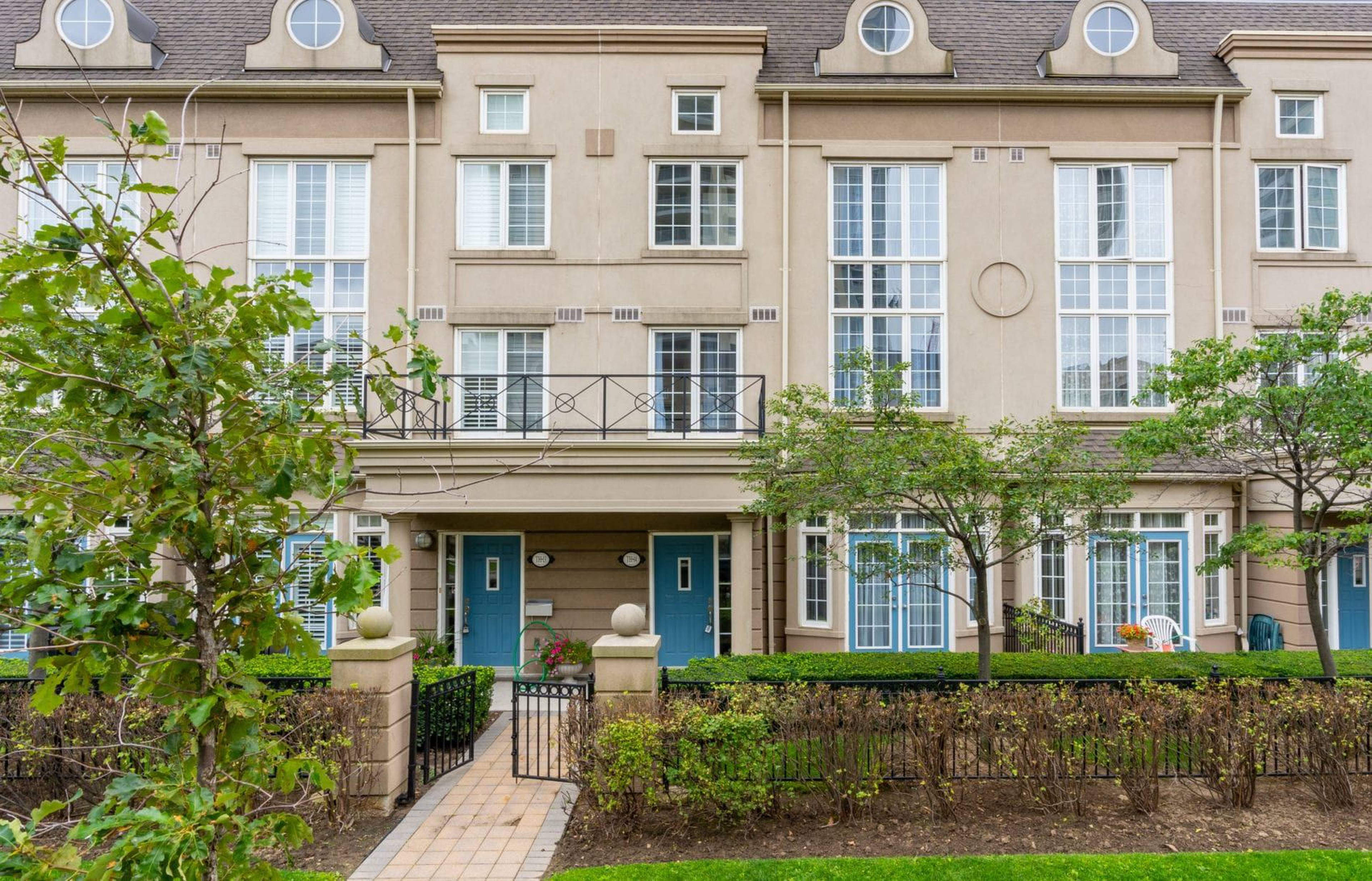 NY Towers The Chrysler 3 Rean Dr Apartments for Rent North York