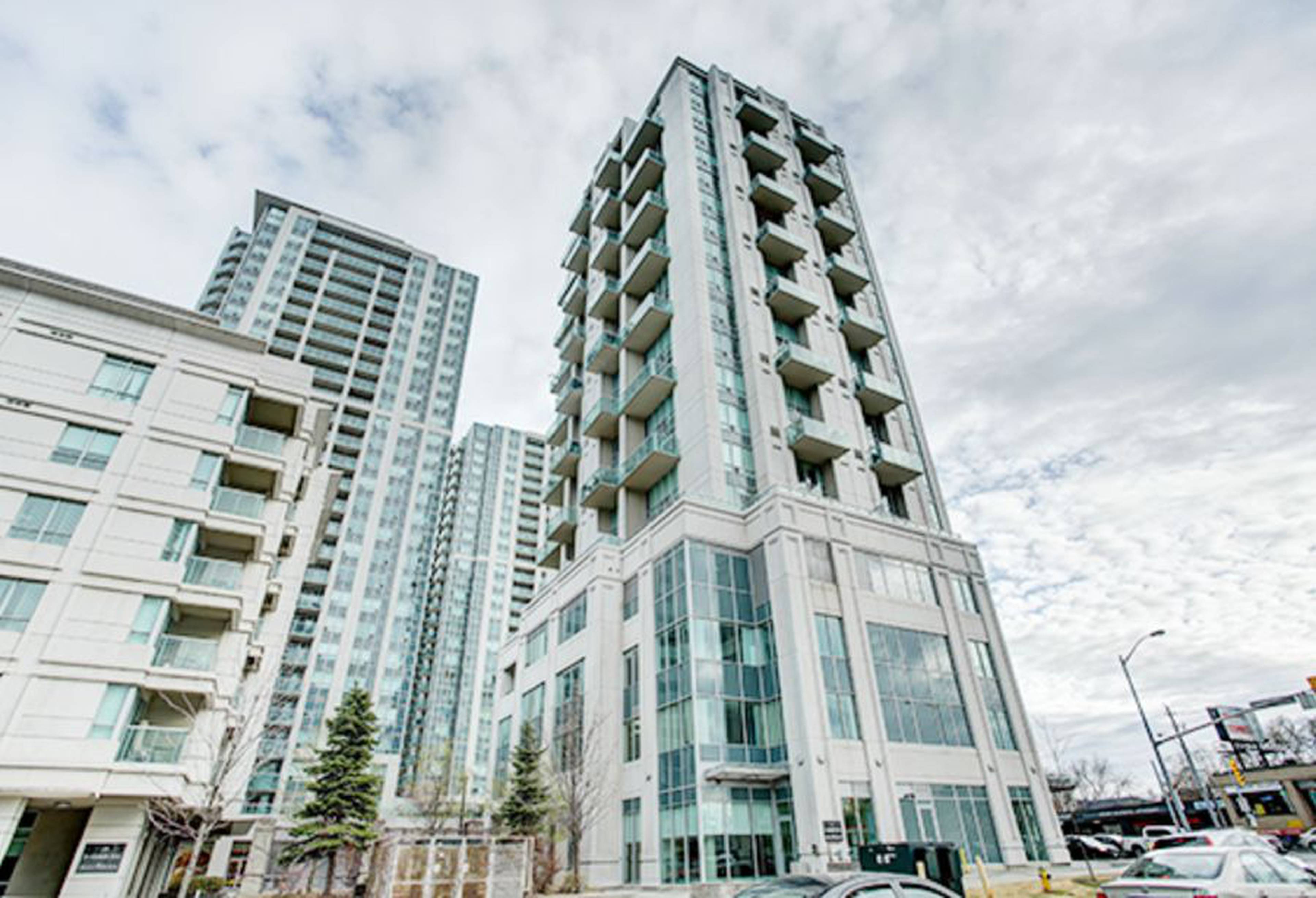 Residences of Avondale Apartment Building
