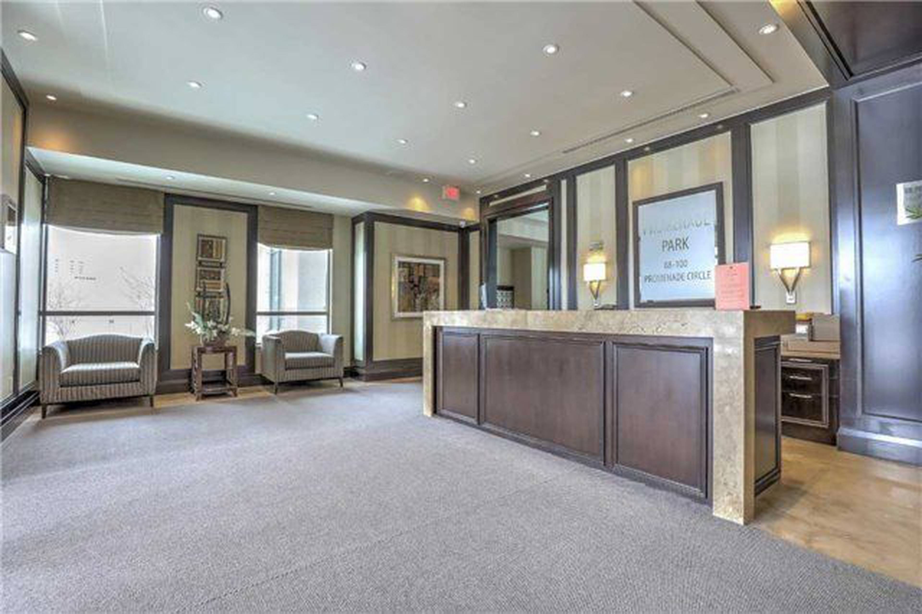 Residences of Promenade Park Vaughan, ON 100 Promenade Cir liv.rent