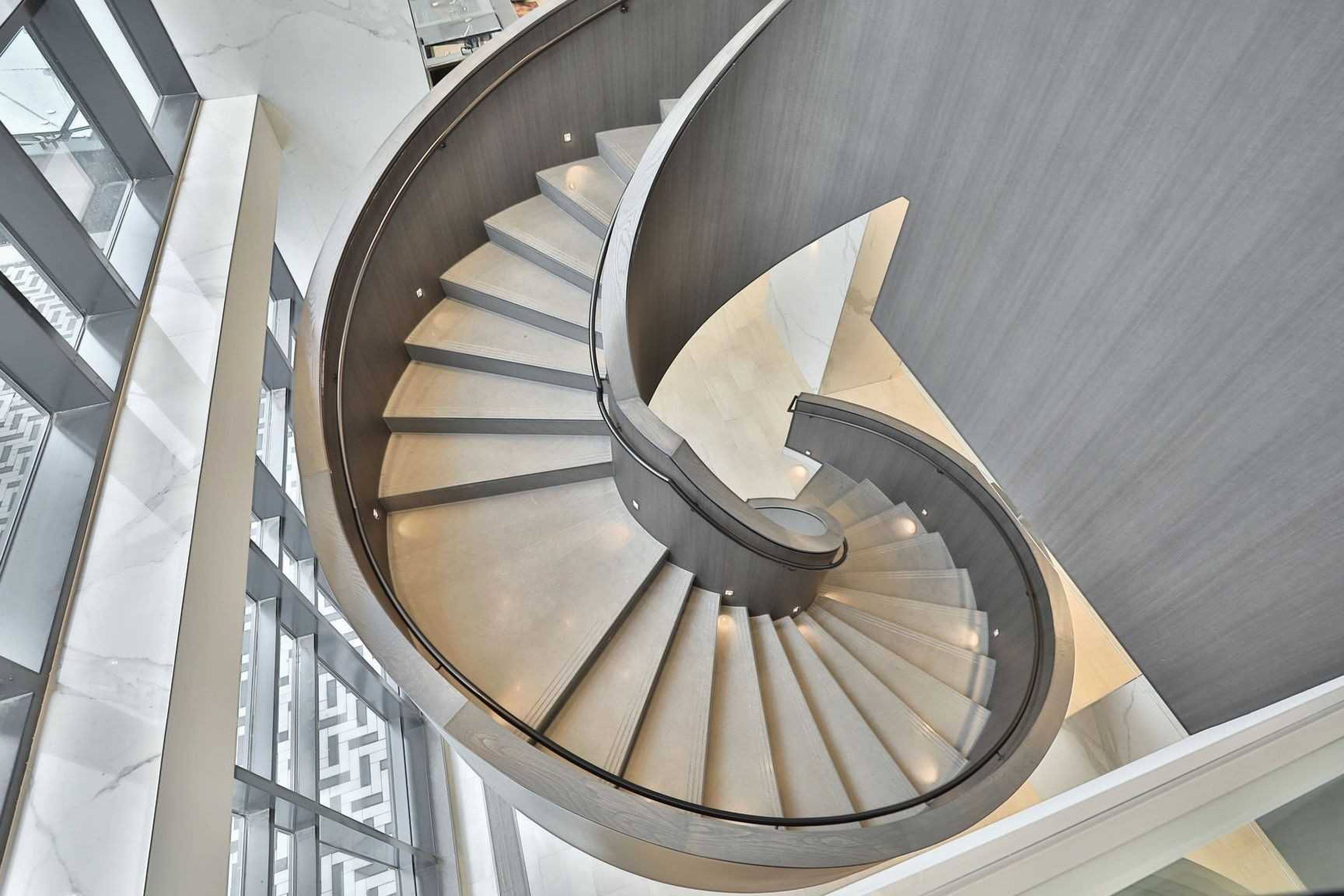 Islington Terrace Etobicoke, ON 7 Mabelle Ave liv.rent